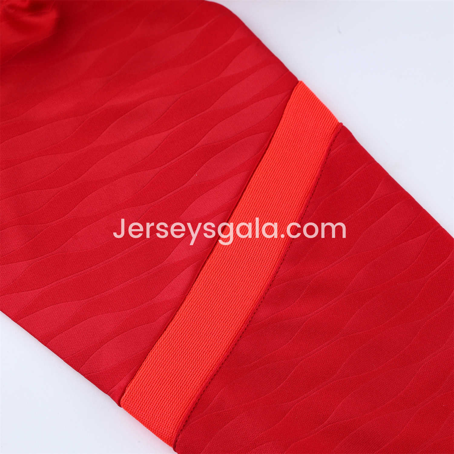 JerseysGala.com | Liver.pool 24-25 Long Sleeve Training Set - Red Top and Pants -Customize Name, Number and Patch | Worldwide Shipping