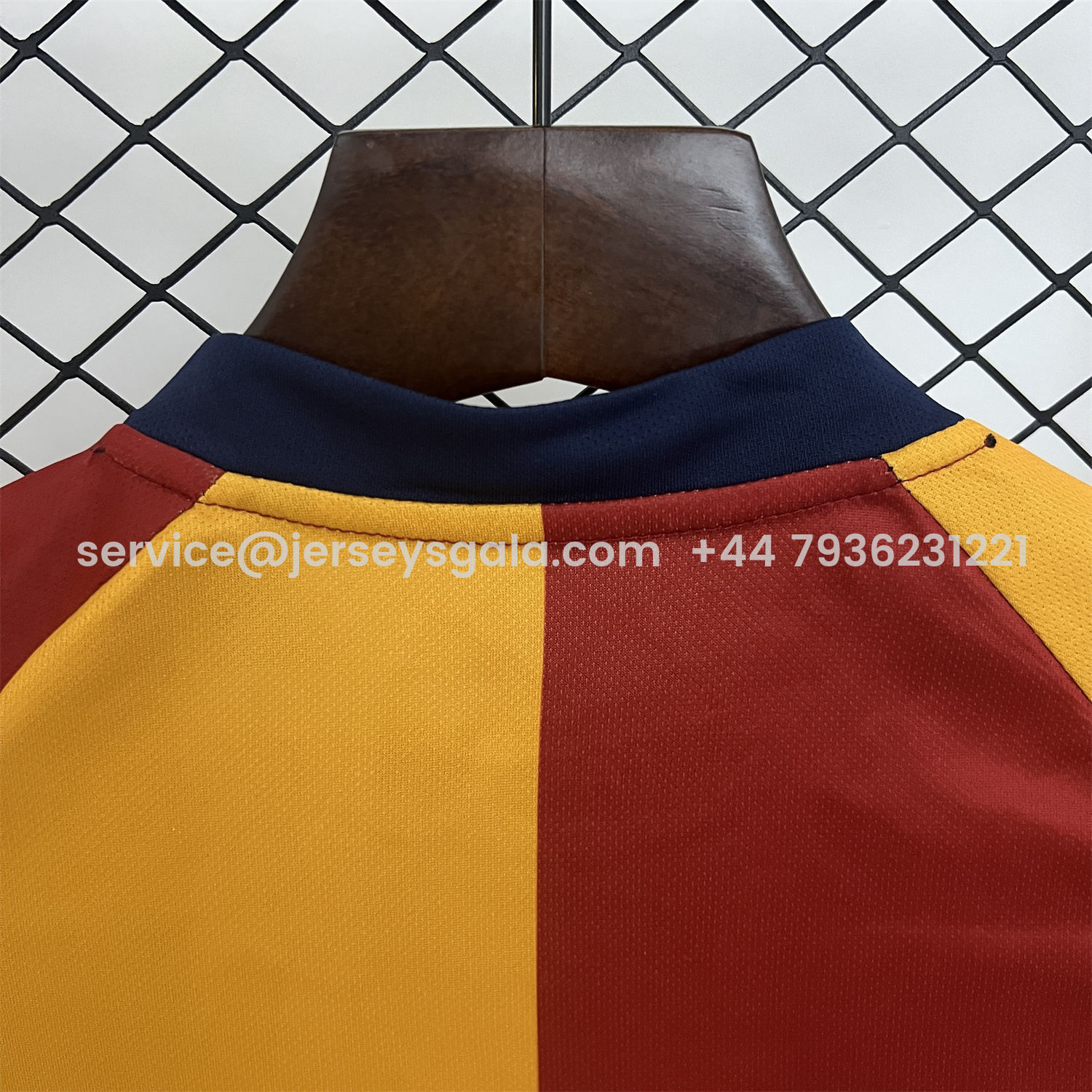 JerseysGala.com | Retro Roma 2001-02 Home Kids Kit -Customize Name, Number and Patch | Worldwide Shipping