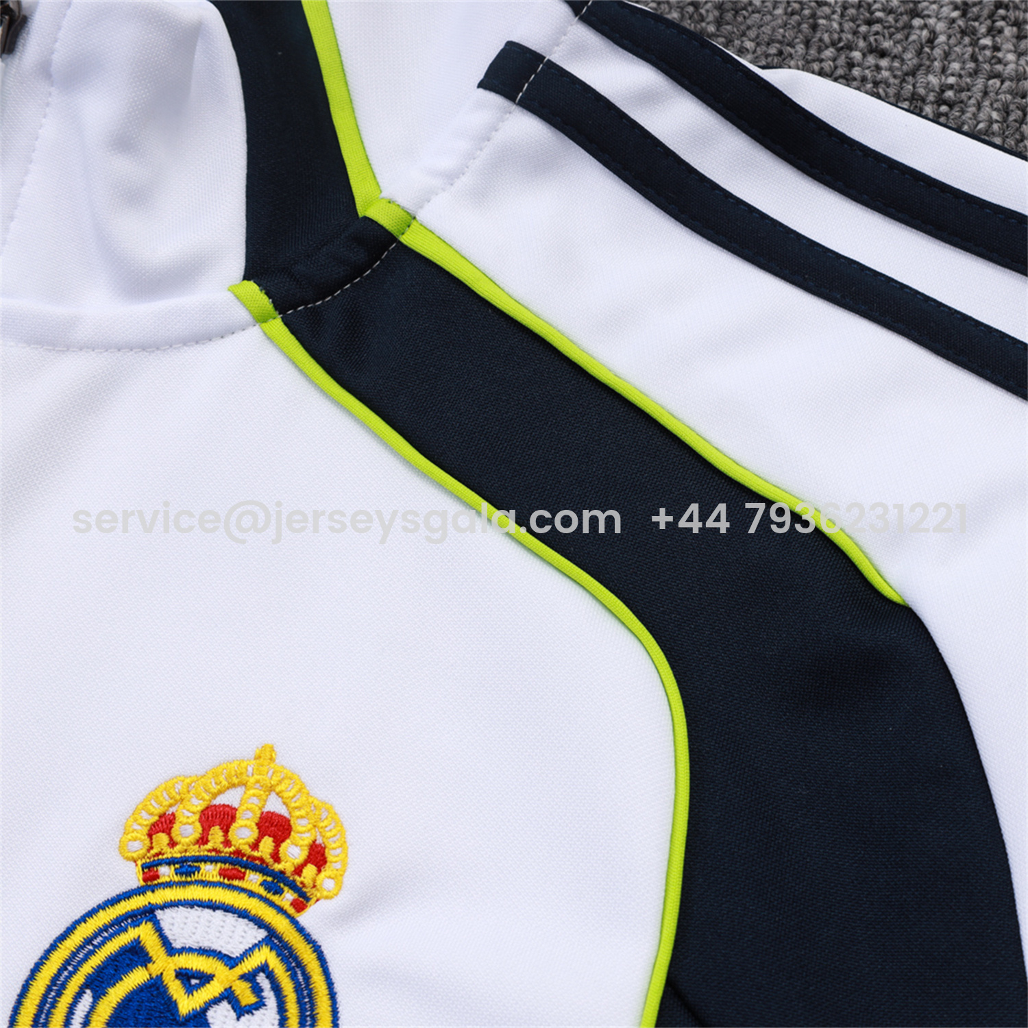JerseysGala.com | Real Madrid 25-26 Jacket Training Tracksuit - White Throwback Jackets & Black Pants -Customize Name, Number and Patch | Worldwide Shipping