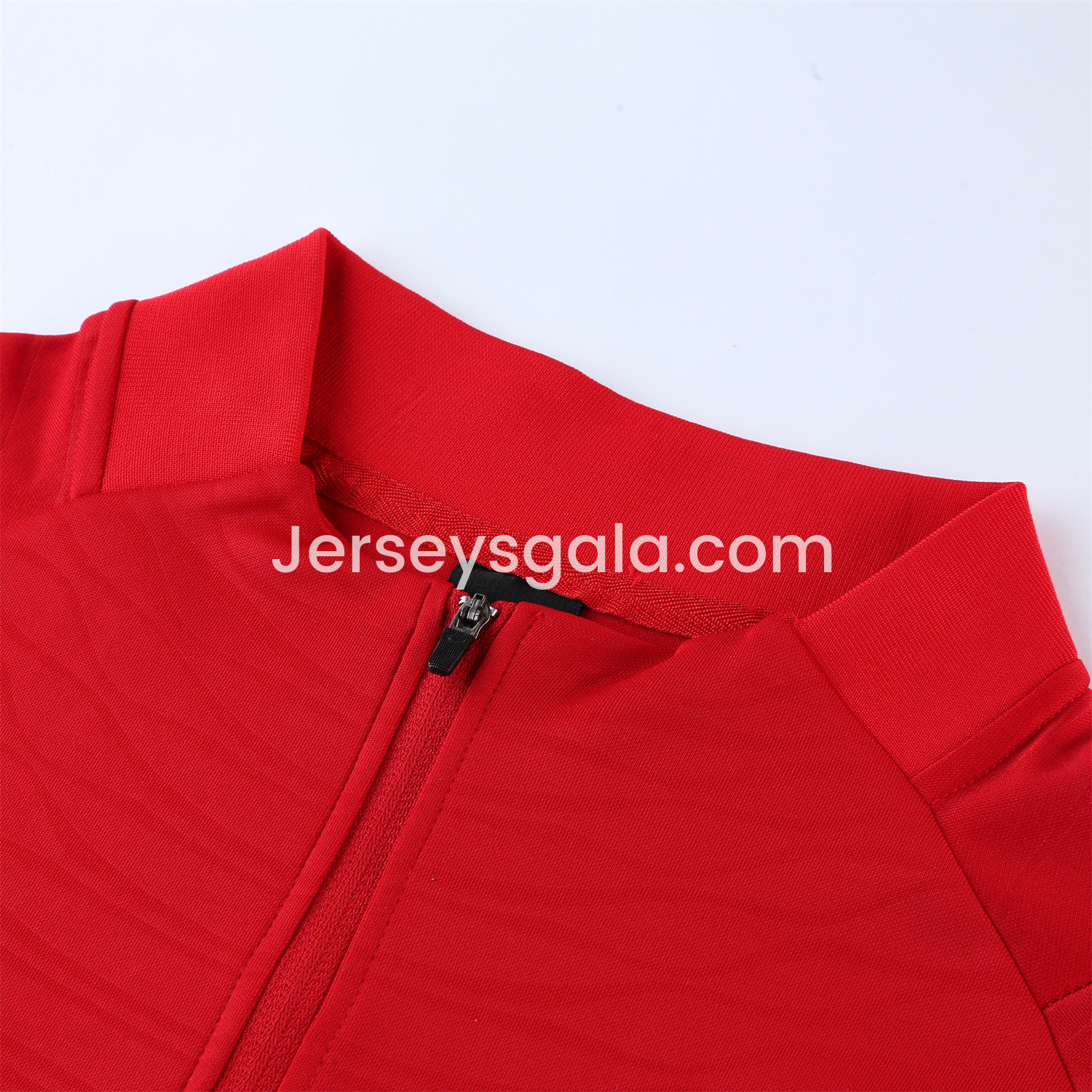 JerseysGala.com | Liver.pool 24-25 Long Sleeve Training Set - Red Top and Pants -Customize Name, Number and Patch | Worldwide Shipping