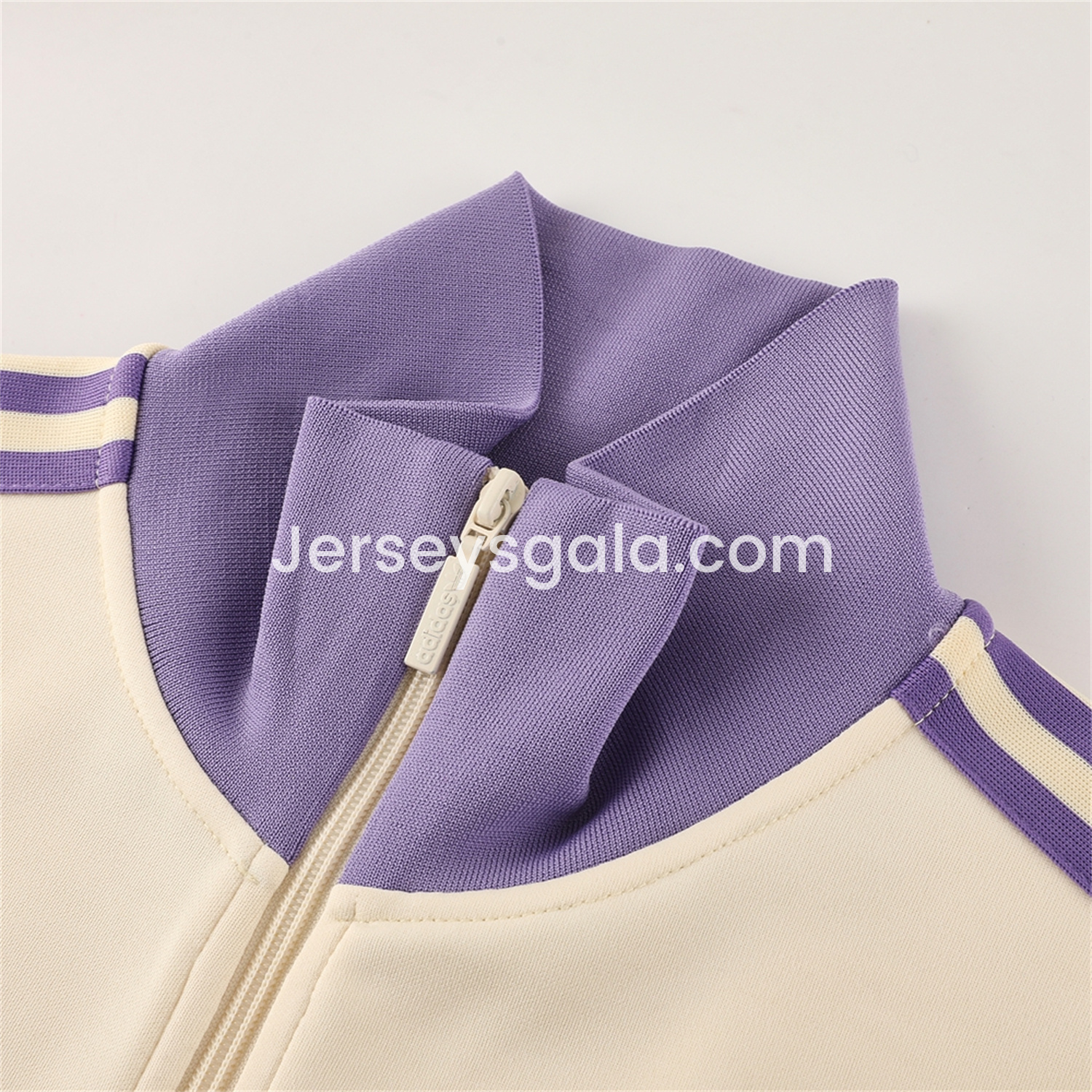 JerseysGala.com | Real Madrid 24-25 Throwback Jacket Training Tracksuit - Off-white Jackets & Purple Pants -Customize Name, Number and Patch | Worldwide Shipping