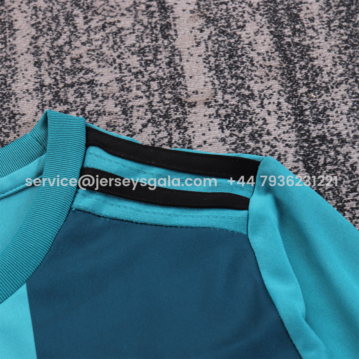 JerseysGala.com | Retro Real Madrid 17-18 Third Long Sleeves Kids Kit -Customize Name, Number and Patch | Worldwide Shipping