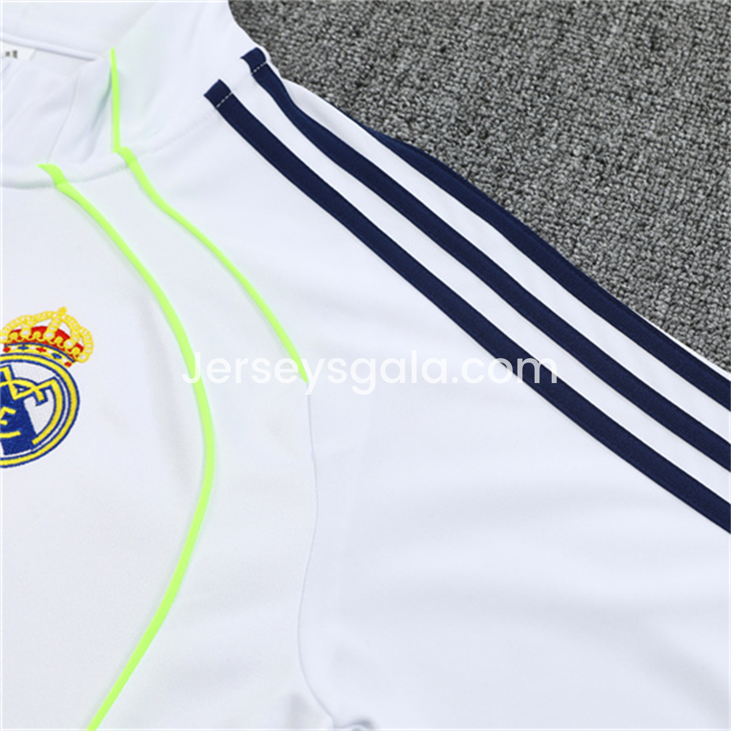 JerseysGala.com | Real Madrid 25-26 Kids Long Sleeves Training Set - Green Line White Top and Blue Pants -Customize Name, Number and Patch | Worldwide Shipping