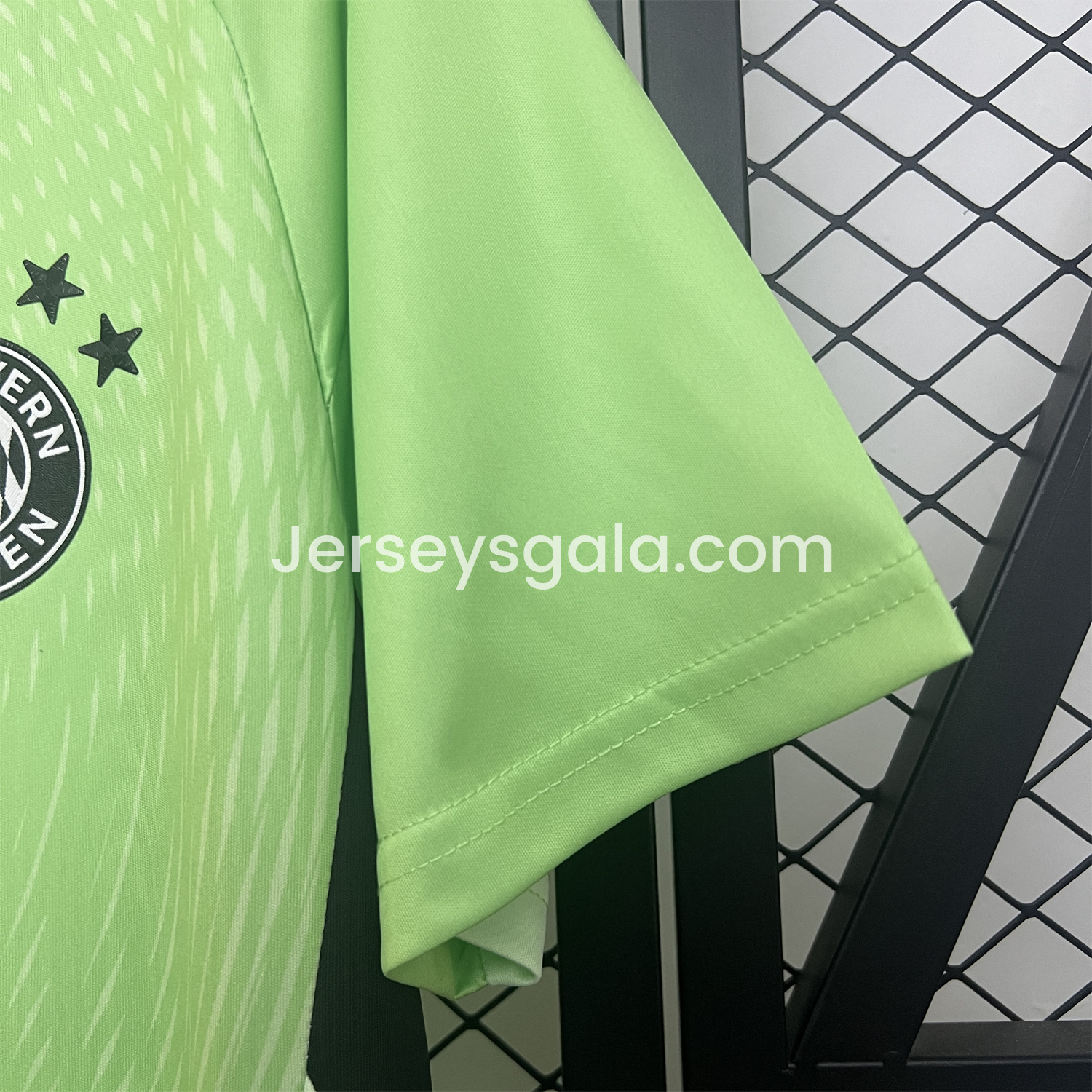 JerseysGala.com | Bayern Munich 25-26 Green Goalkeeper Jersey - Fans Version -Customize Name, Number and Patch | Worldwide Shipping