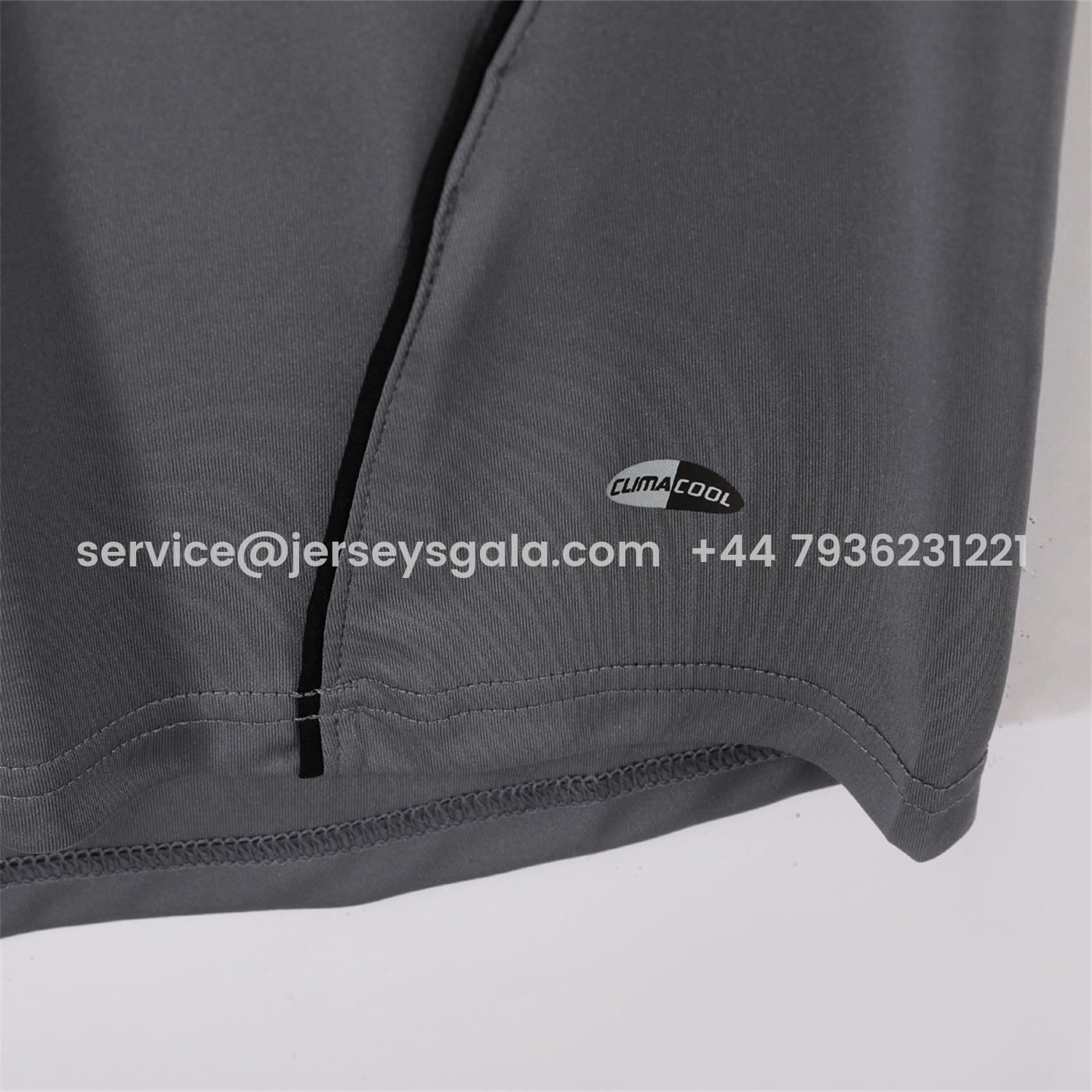 JerseysGala.com | Retro Real Madrid 04-05 Third Grey Jersey -Customize Name, Number and Patch | Worldwide Shipping