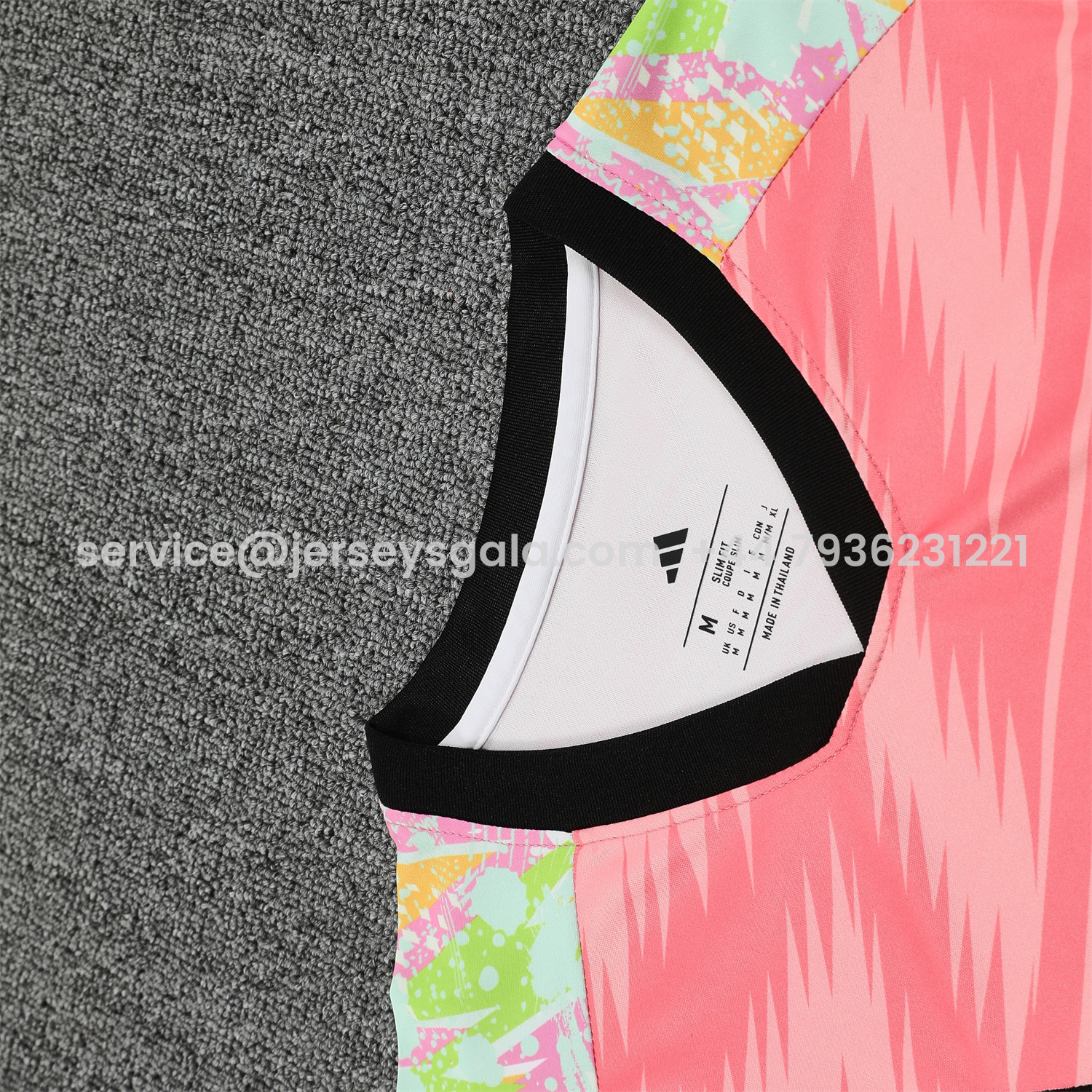 JerseysGala.com | Real Madrid 25-26 Vest Training Set - Pink Arrow Pattern Vest & Black Shorts -Customize Name, Number and Patch | Worldwide Shipping