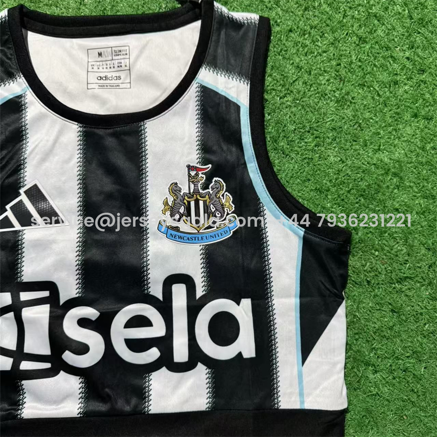 JerseysGala.com | Women's Newcastle United 25-26 Home Yoga Vest -Customize Name, Number and Patch | Worldwide Shipping