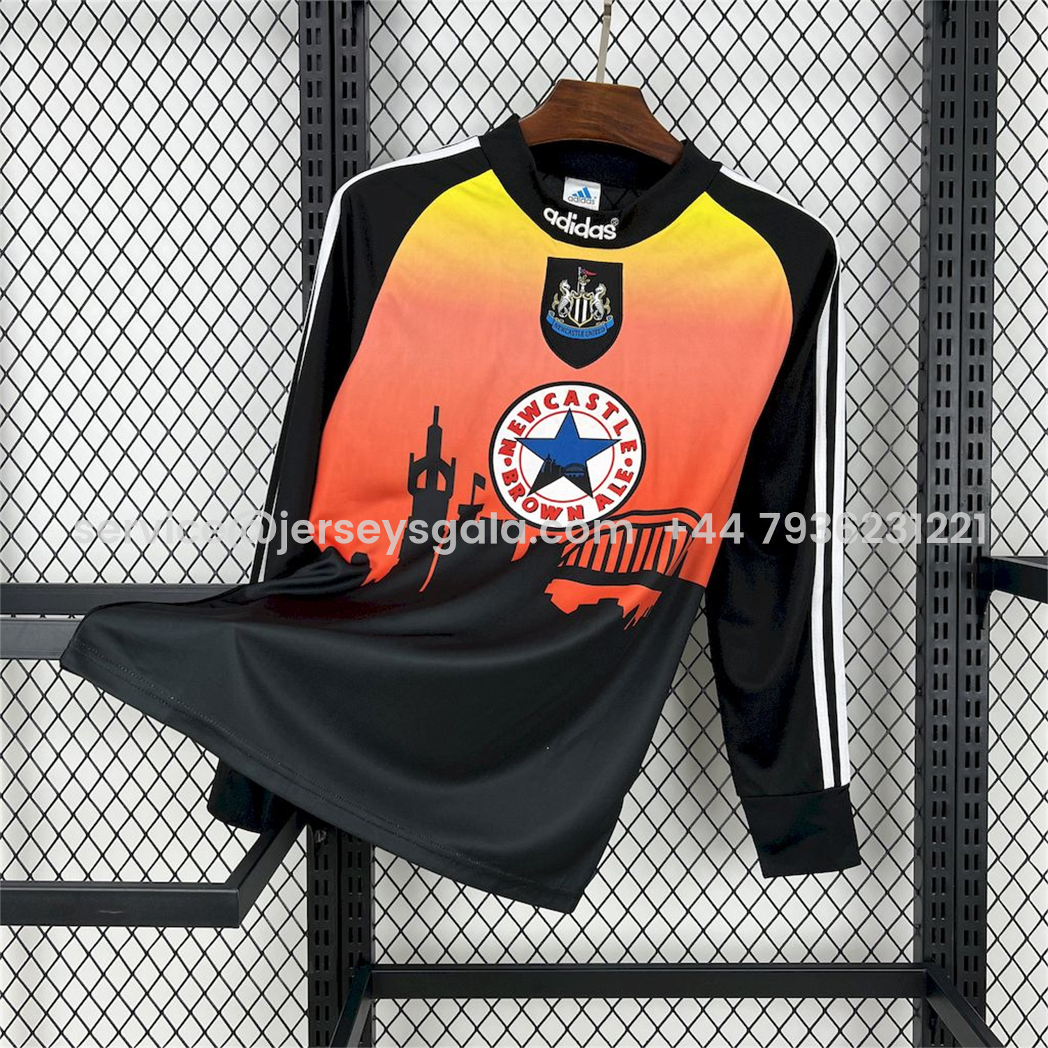 JerseysGala.com | Retro Newcastle United 1996-97 Long Sleeves Goalkeeper Jersey -Customize Name, Number and Patch | Worldwide Shipping