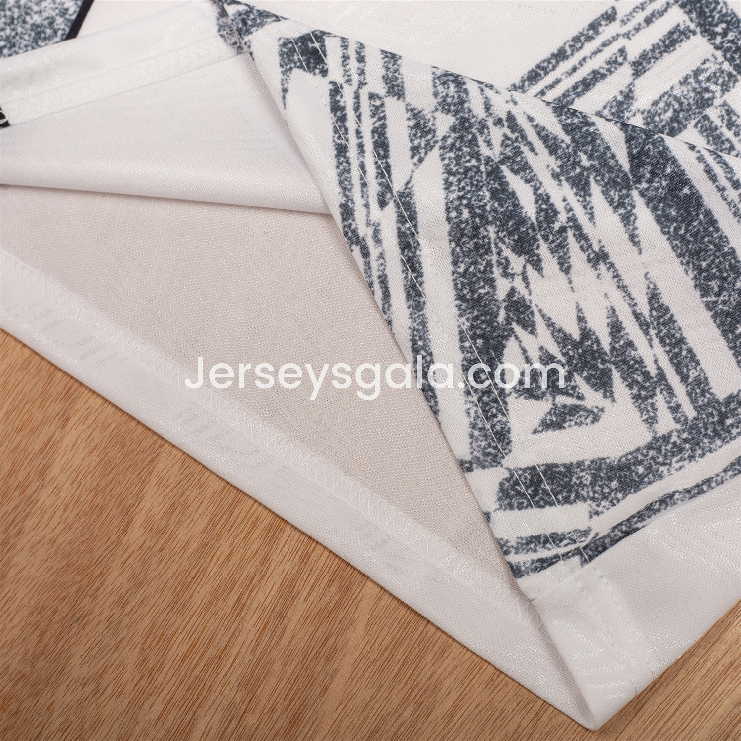 JerseysGala.com | Retro Everton 1994-95 Away Jersey -Customize Name, Number and Patch | Worldwide Shipping
