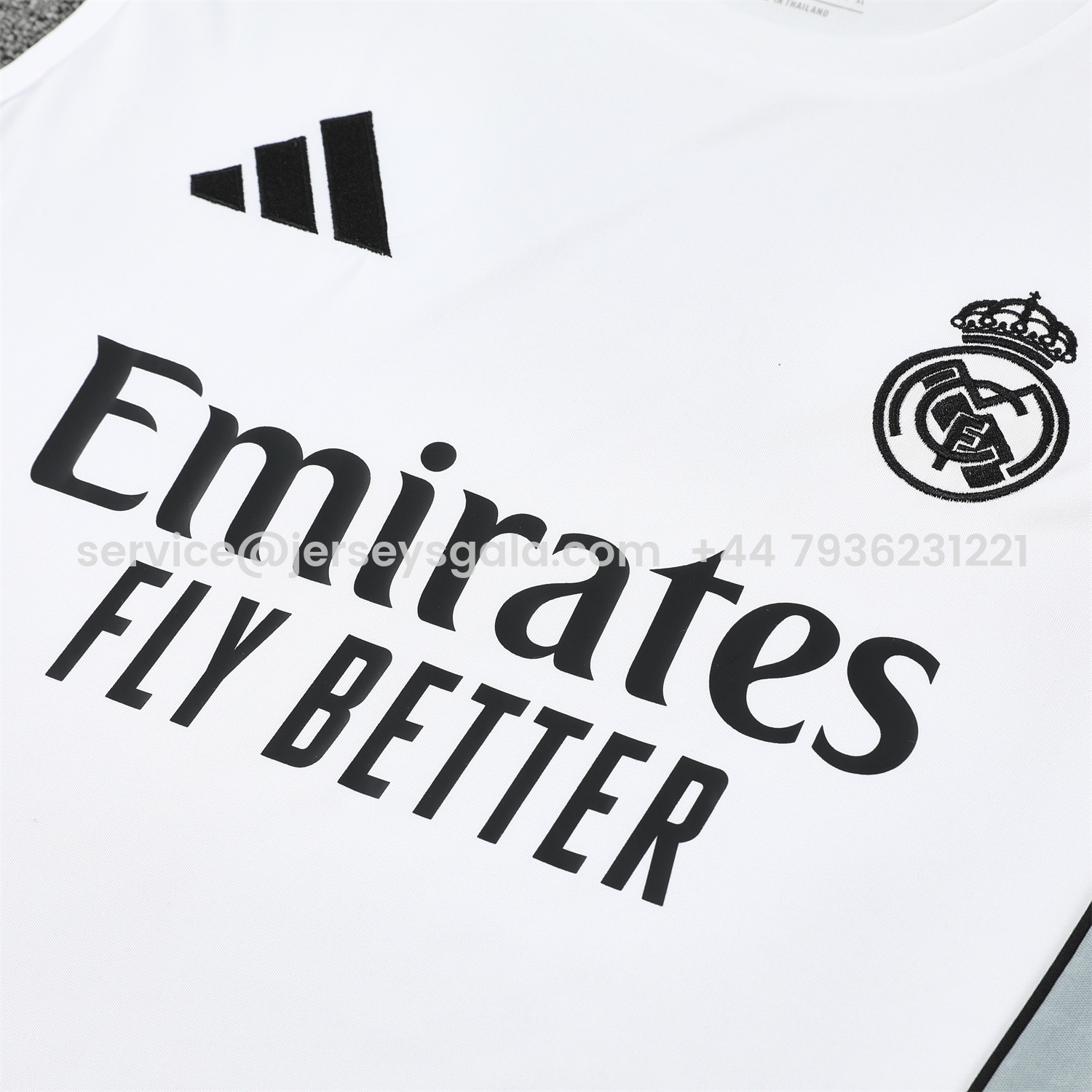 JerseysGala.com | Real Madrid 25-26 Vest Training Set - Grey And White Vest & Black Shorts -Customize Name, Number and Patch | Worldwide Shipping