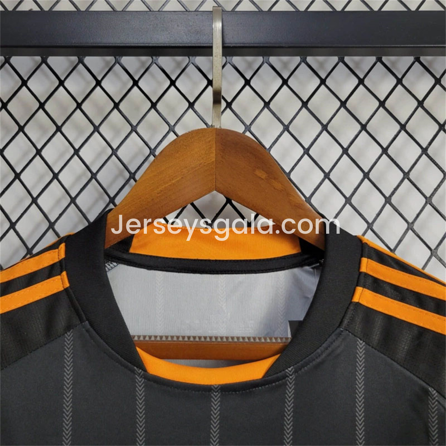 JerseysGala.com | Retro C.H.E.L.S.E.A 2010-11 Away Jersey -Customize Name, Number and Patch | Worldwide Shipping