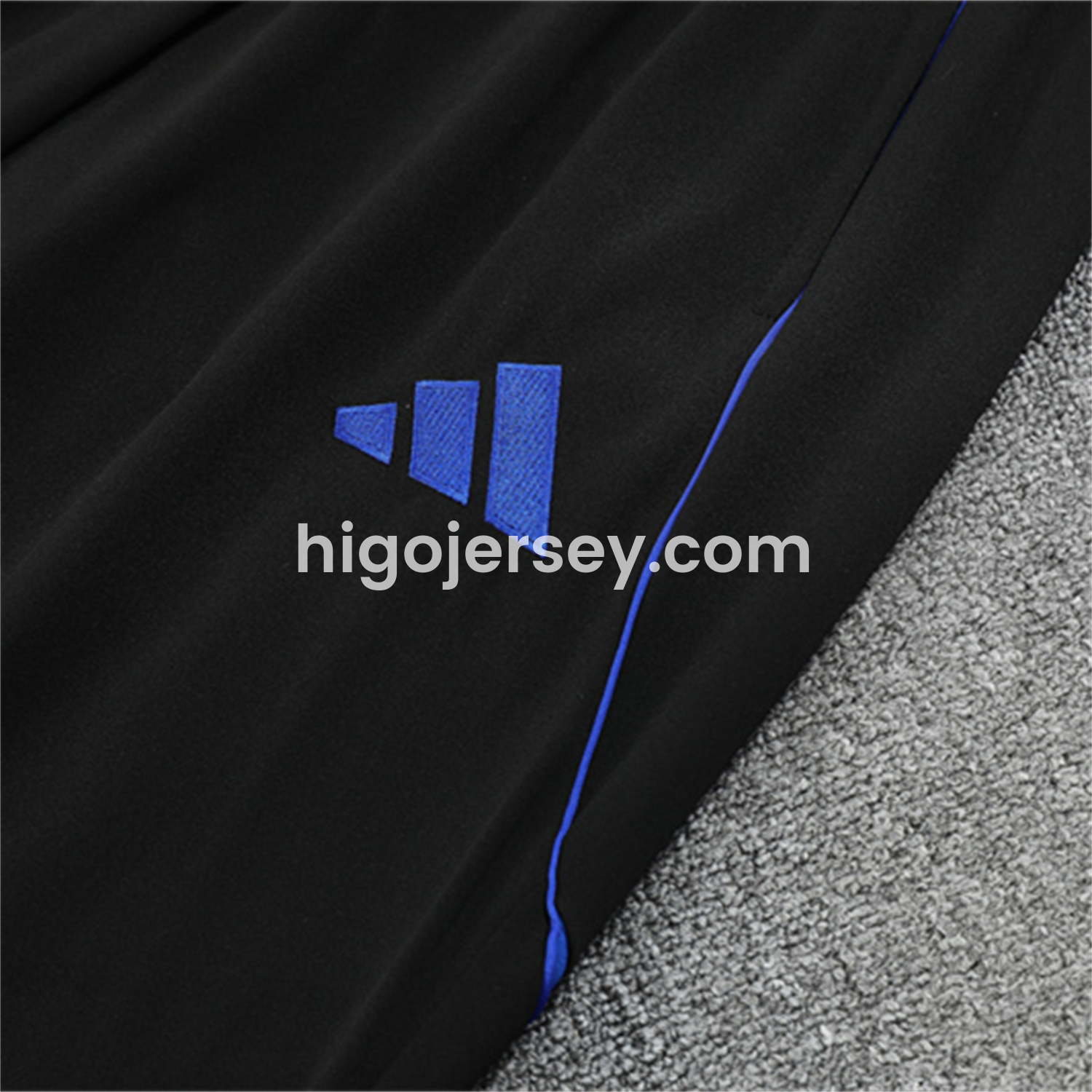 Higojerseys-Real Madrid 25-26 Kids Long Sleeve Training Set - White Loong Black Blue Top and Black Pants