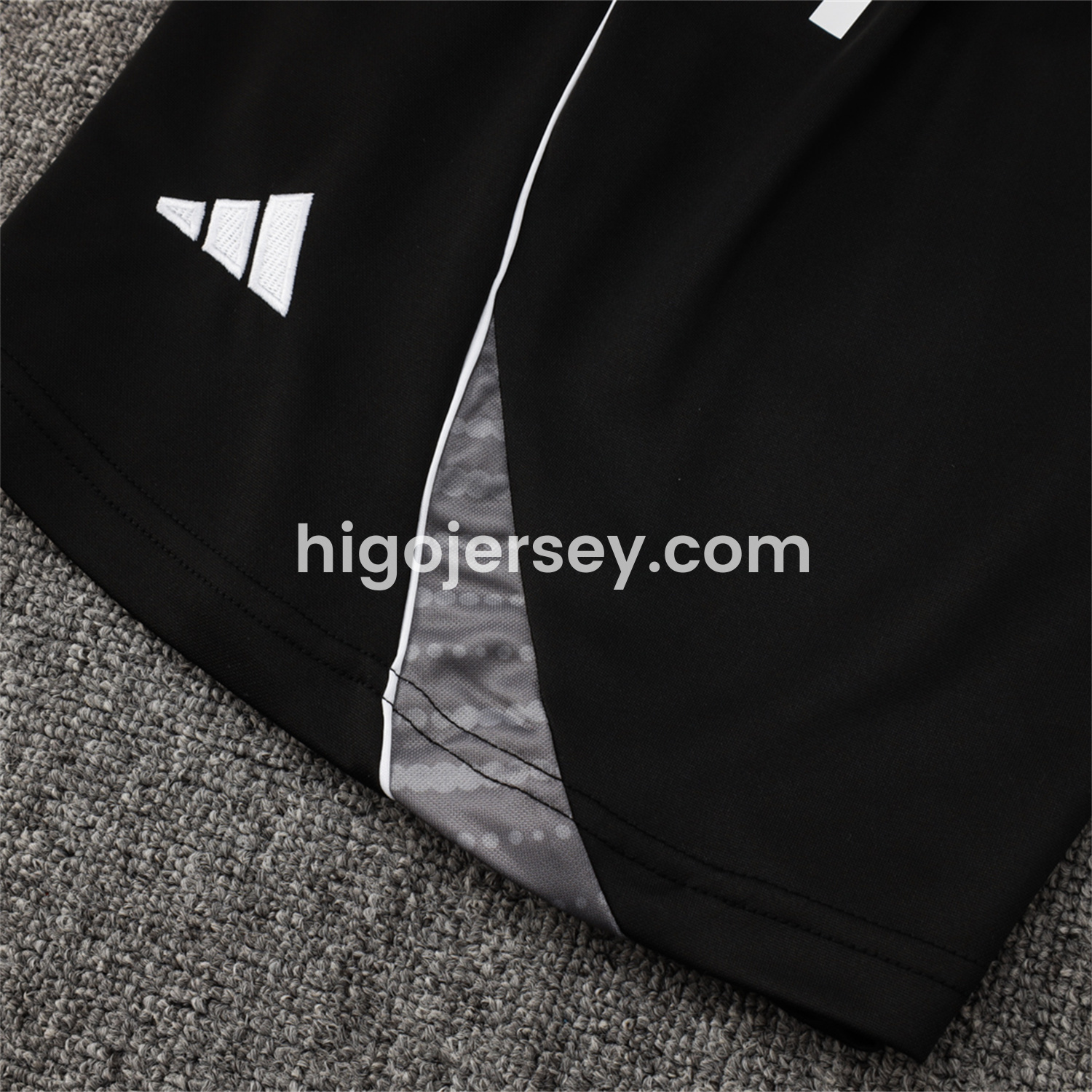 Higojerseys-Real Madrid 25-26 Vest Training Set - Black Vest and Black Shorts