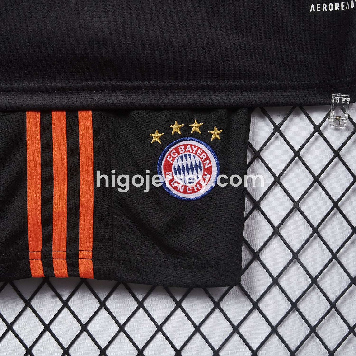 Higojerseys-Retro Bayern Munich 2016-17 Away Men's Adult Jersey Set - Fans Version