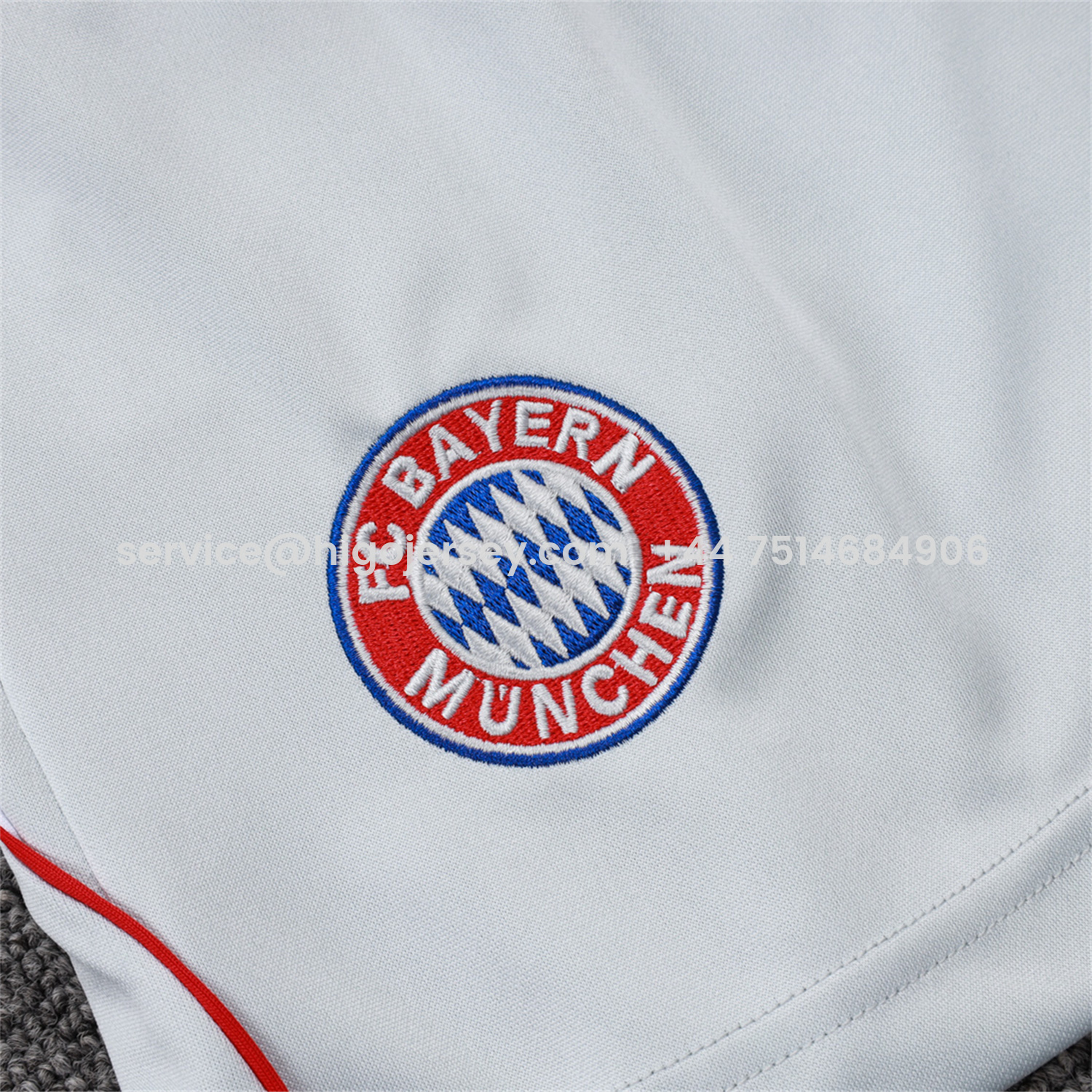 Higojerseys-Bayern Munich 25-26 Short-Sleeve Training Set - Grey Throwback Top & Shorts