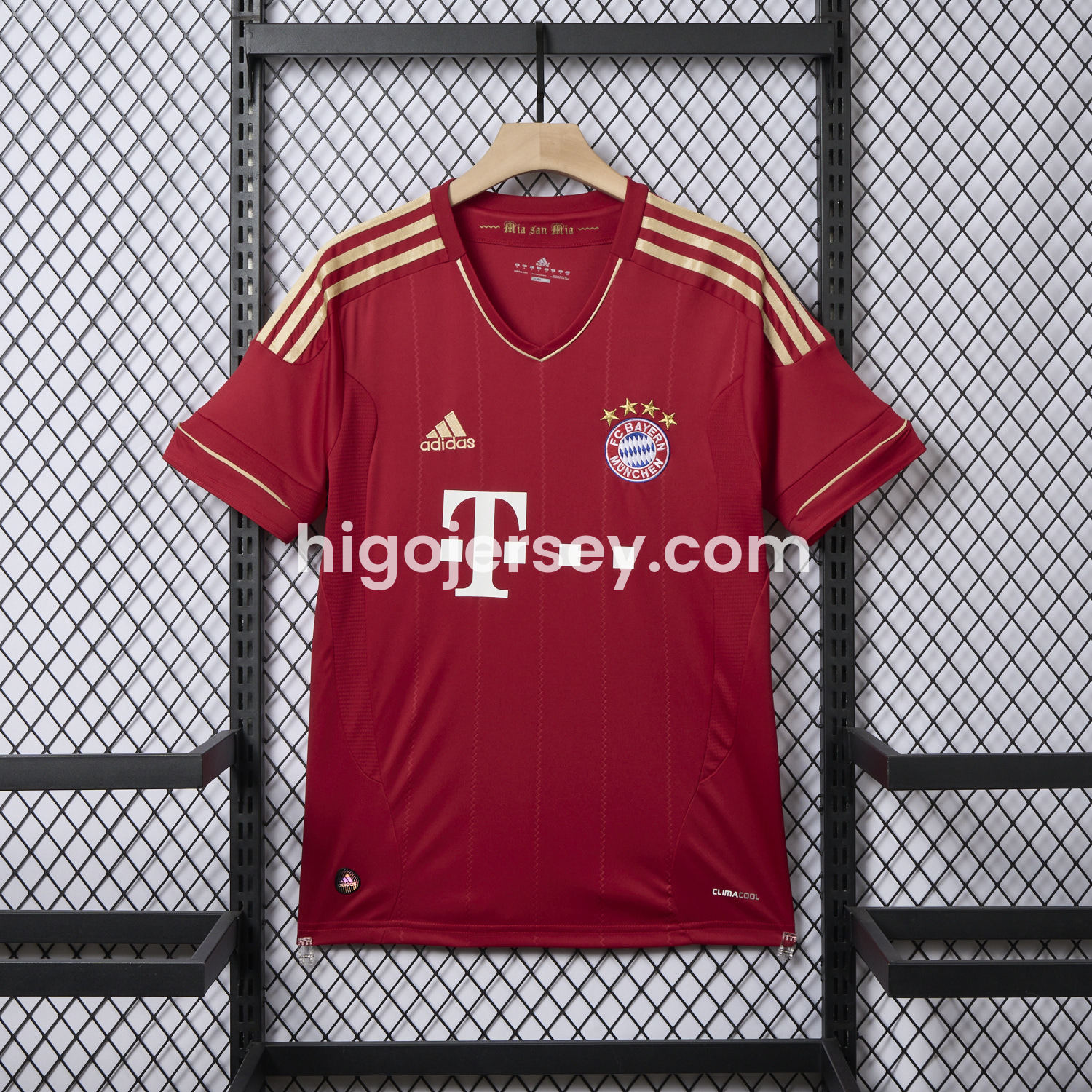 Higojerseys-Retro Bayern Munich 2012-13 Home Jersey