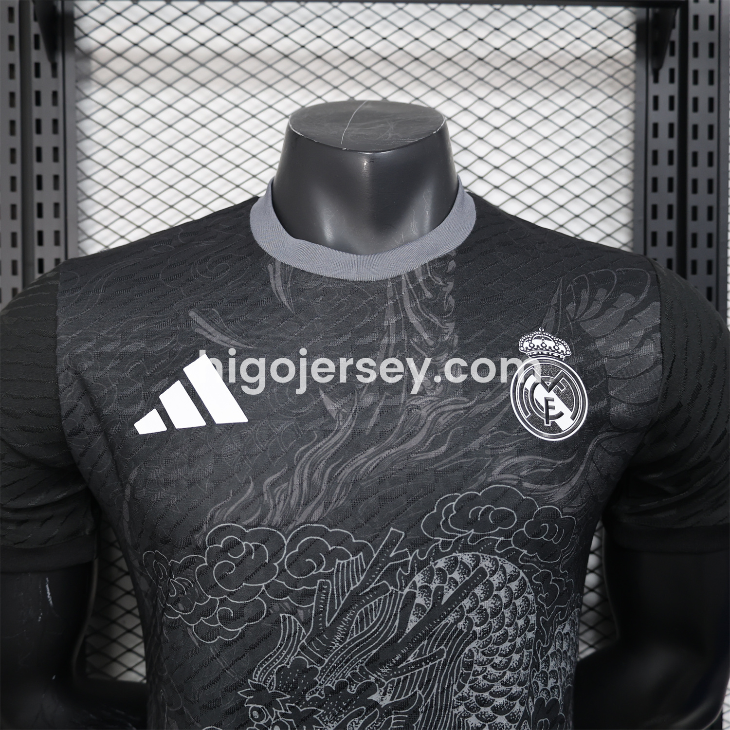 Higojerseys-Real Madrid 25-26 Grey Chinese Loong and Auspicious Clouds Line Drawing Black Jersey - Player Version