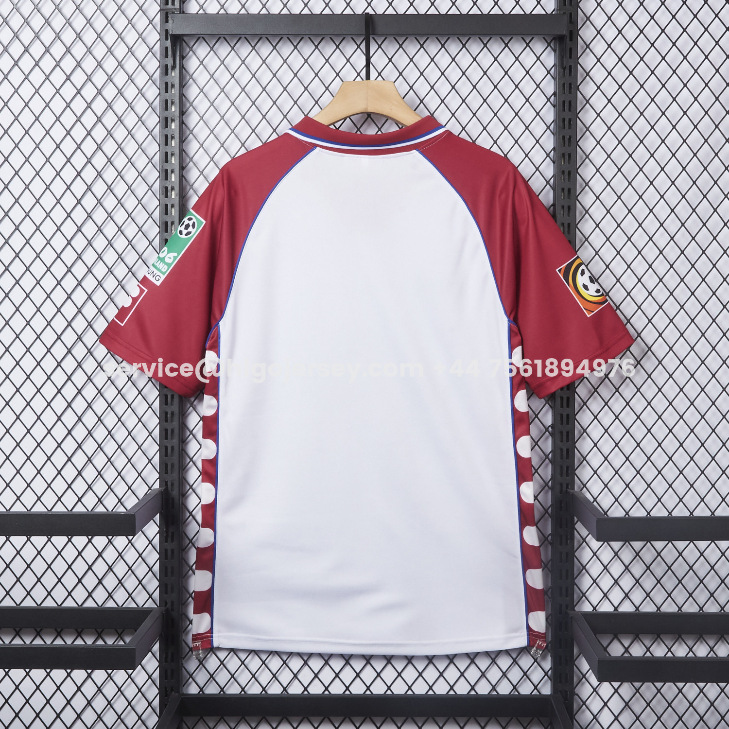 Higojerseys-Retro Hamburger SV 1999-00 Home Jersey