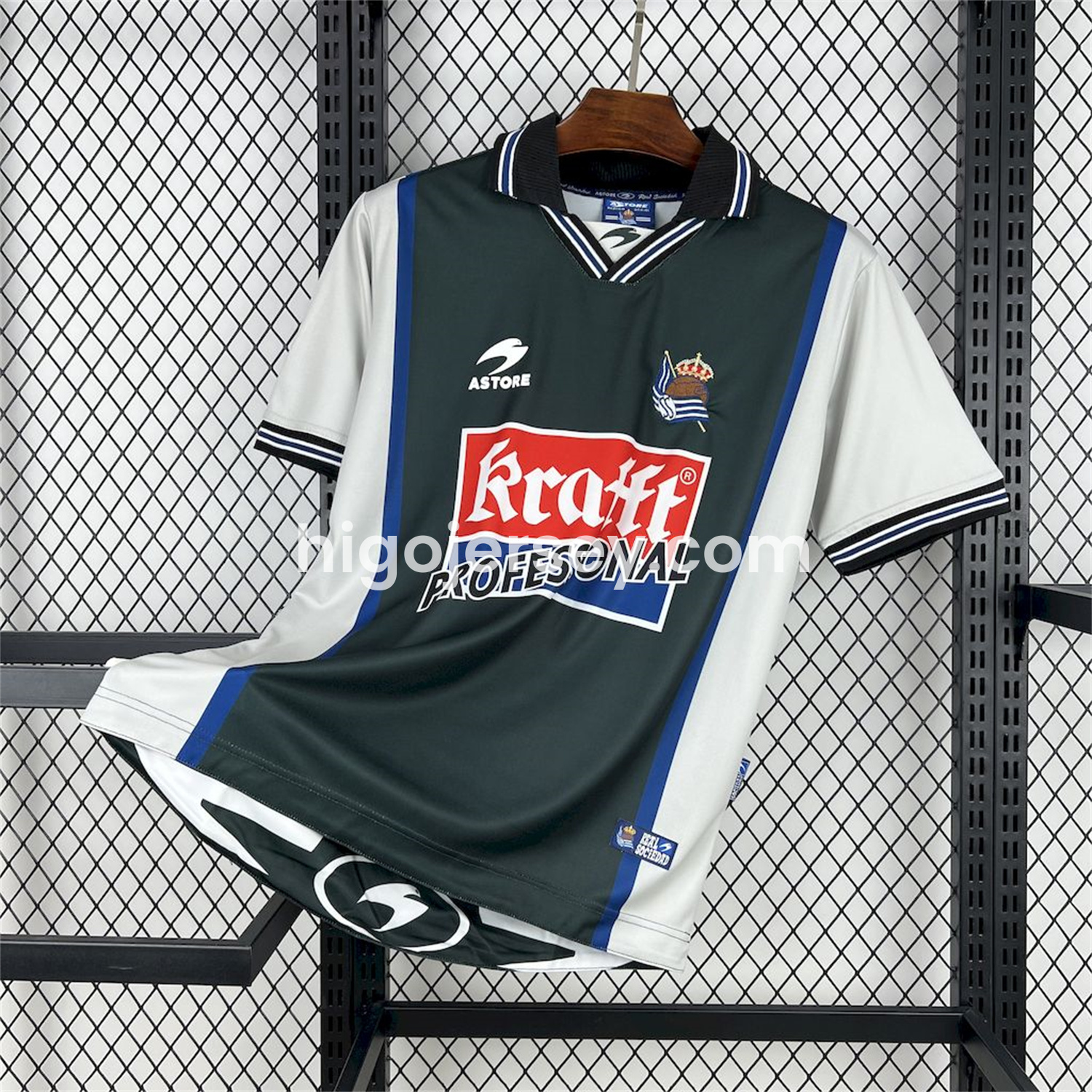 Higojerseys-Retro Real Sociedad 2000-02 Away Jersey