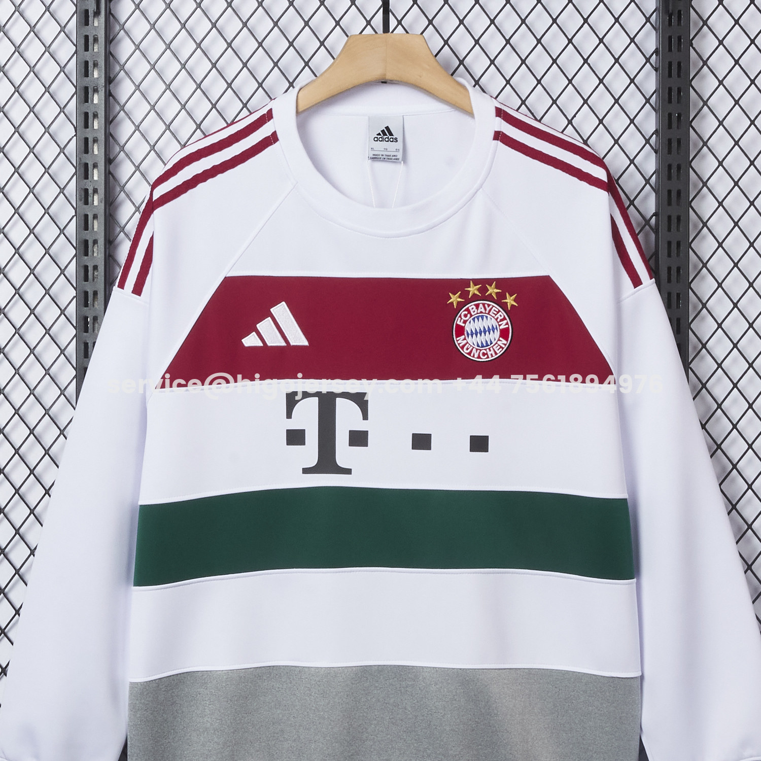 Higojerseys-Bayern Munich 25-26 White Stripes Unisex Pullover Hoodie