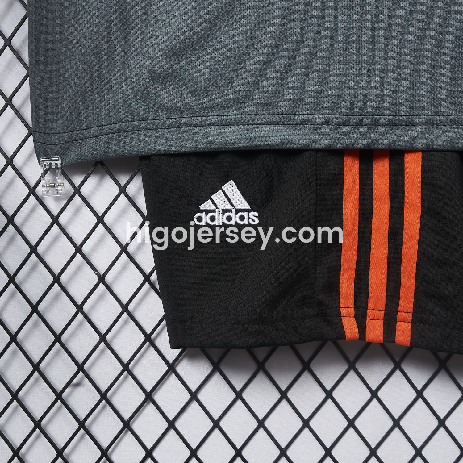 Higojerseys-Retro Bayern Munich 2016-17 Away Men's Adult Jersey Set - Fans Version