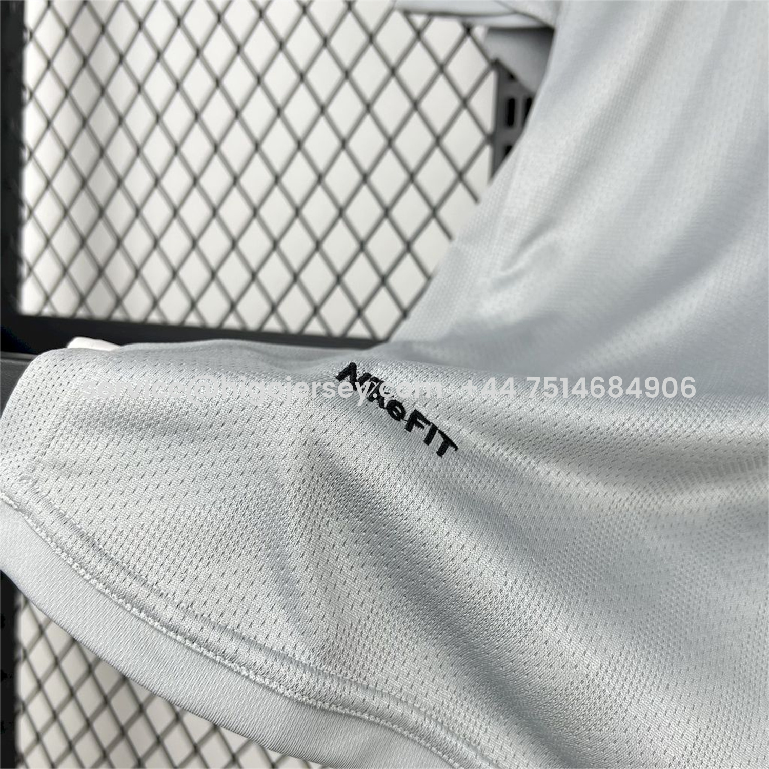 Higojerseys-Retro Manchester United 2007-08 Grey Goalkeeper Jersey