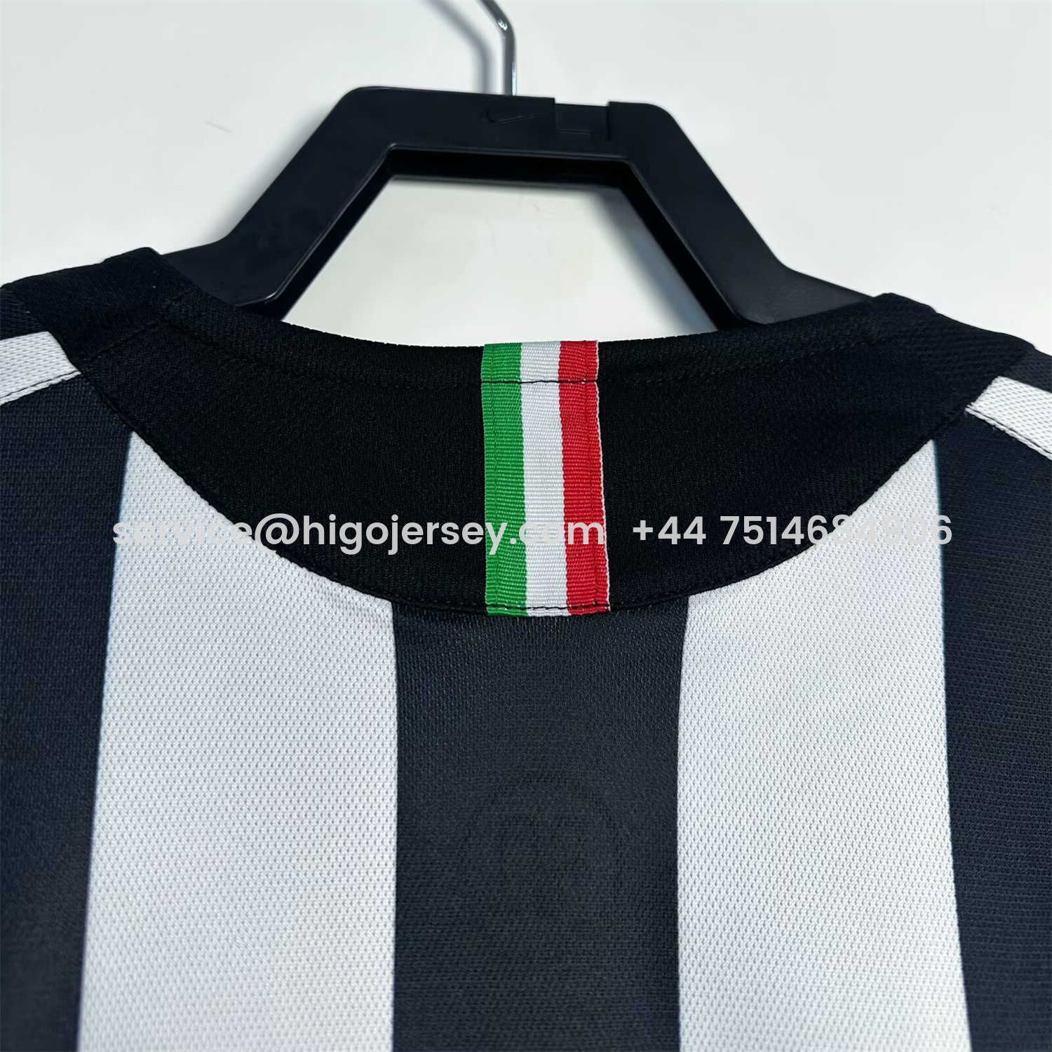 Higojerseys-Retro Juventus 2005-06 Home Jersey