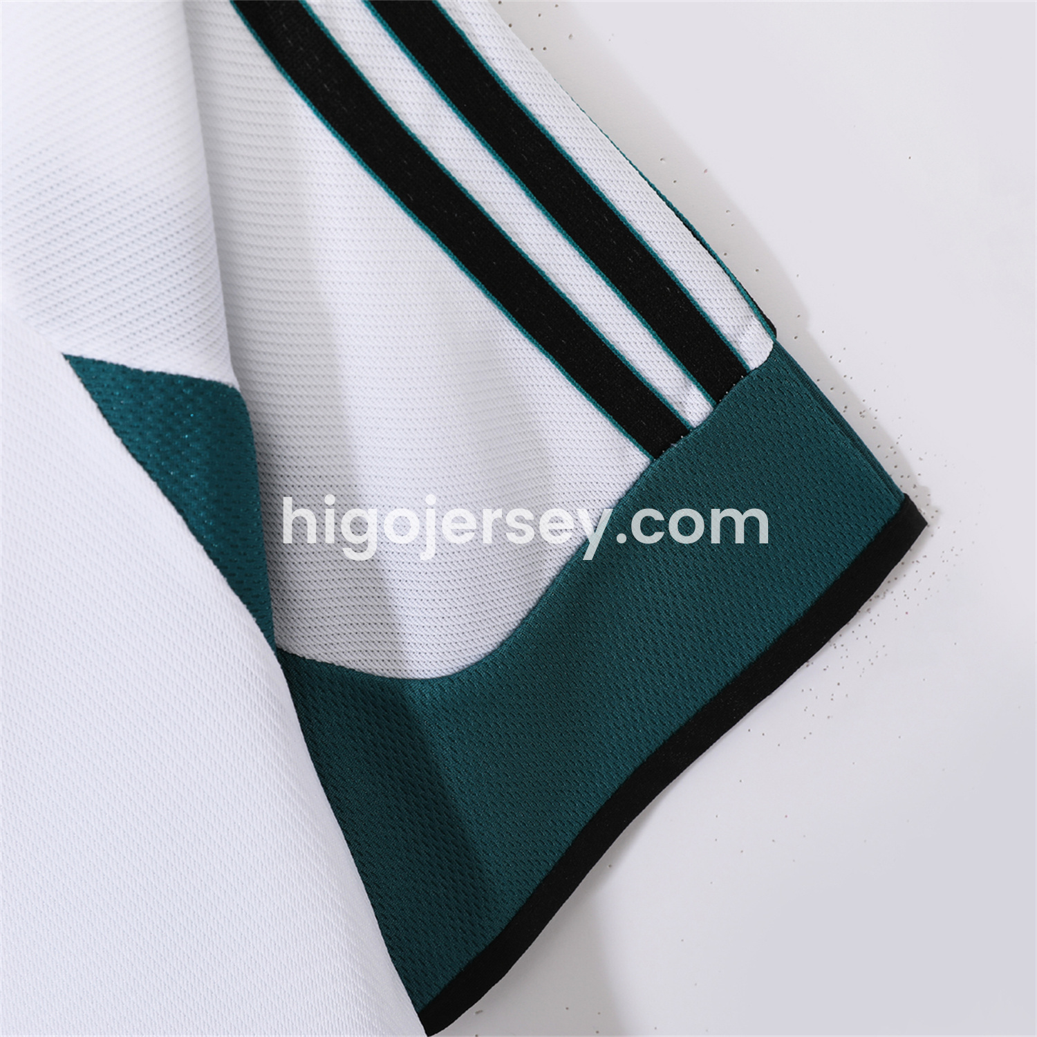 Higojerseys-Retro Newcastle United 1999-00 Away Jersey