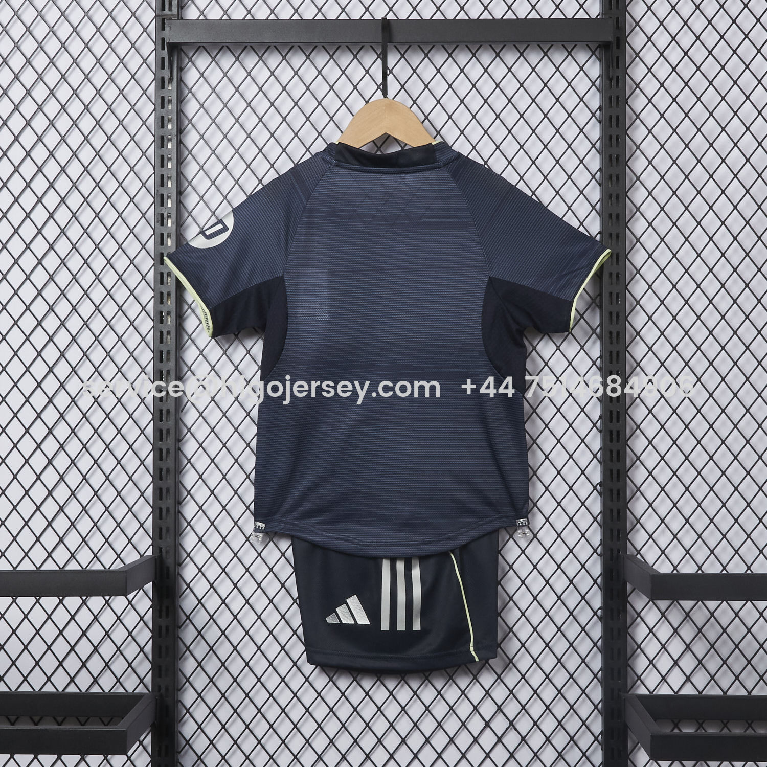 Higojerseys-Real Madrid 25-26 Away Kids Kit - Player Version