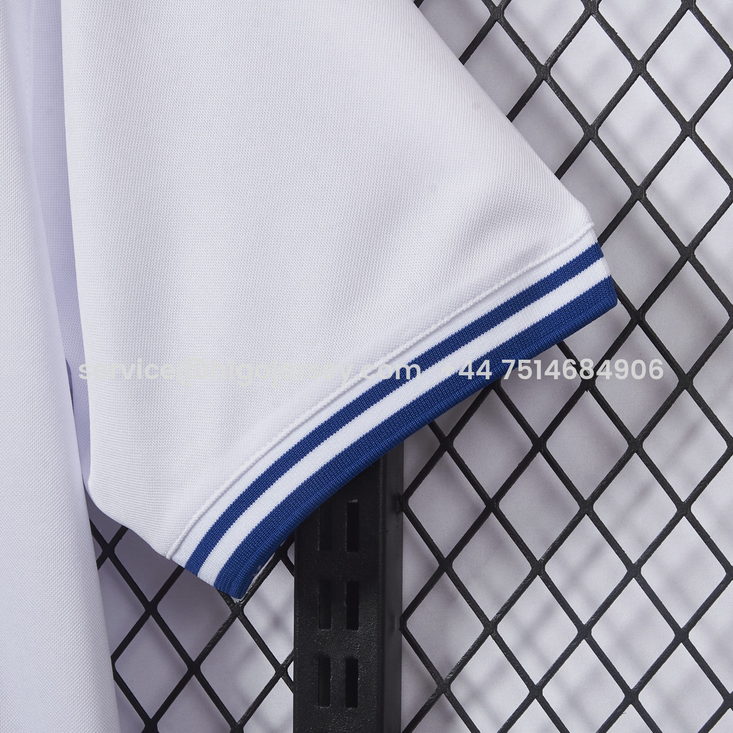 Higojerseys-Retro Hamburger SV 1979 Home White Jersey