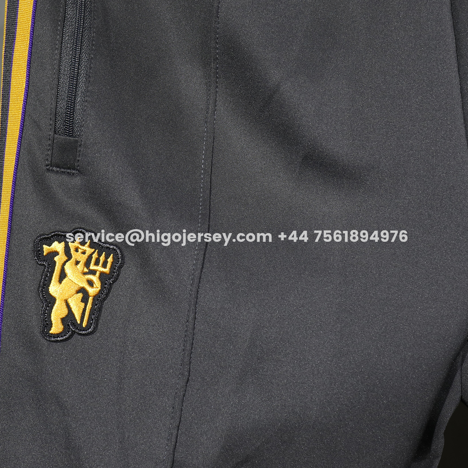 Higojerseys-Manchester United 25-26 Pure Color Training Set - Black Top and Black Pants