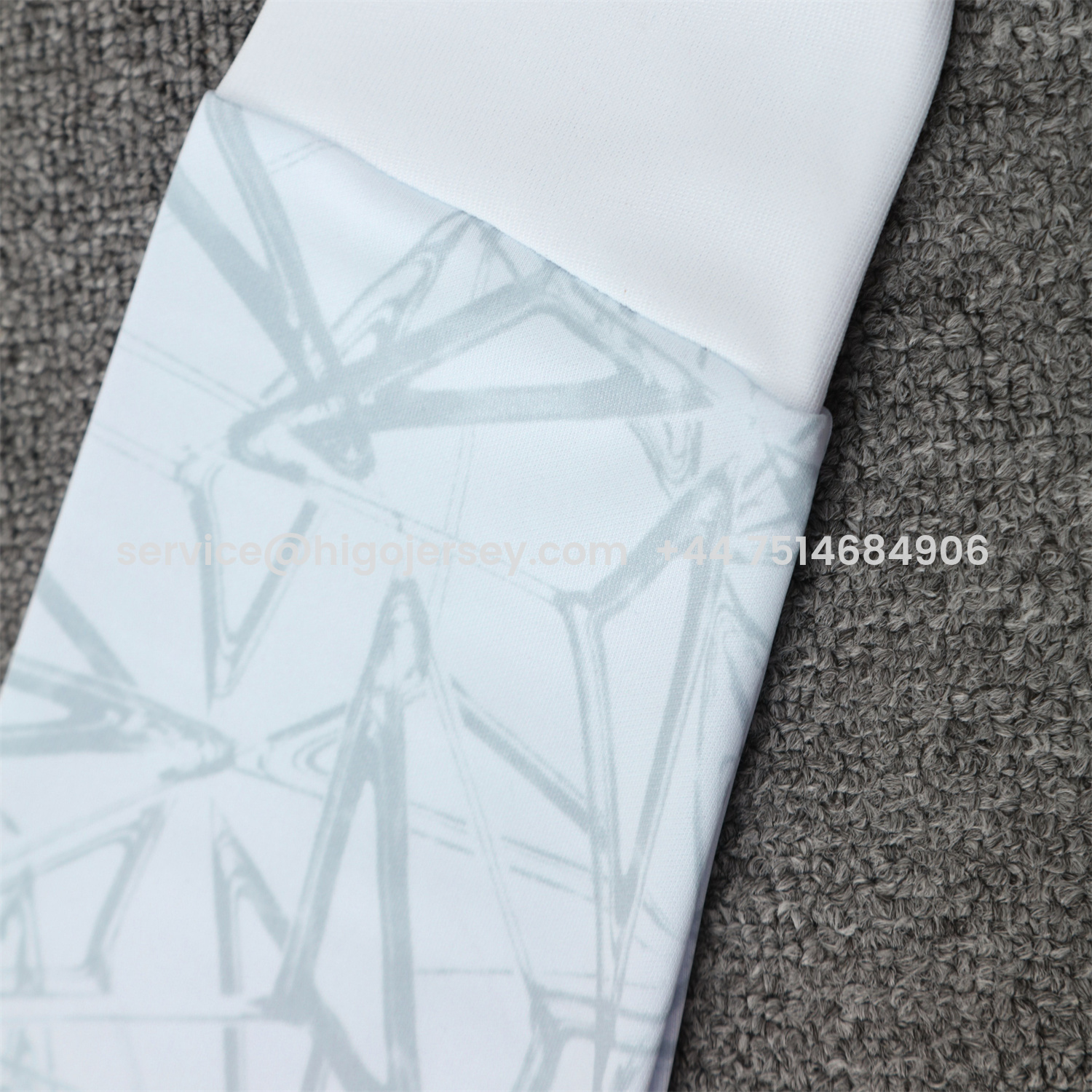 Higojerseys-Real Madrid 25-26 Traning Hoodie Set - Triangular Spots White Hoodie With Black Pants