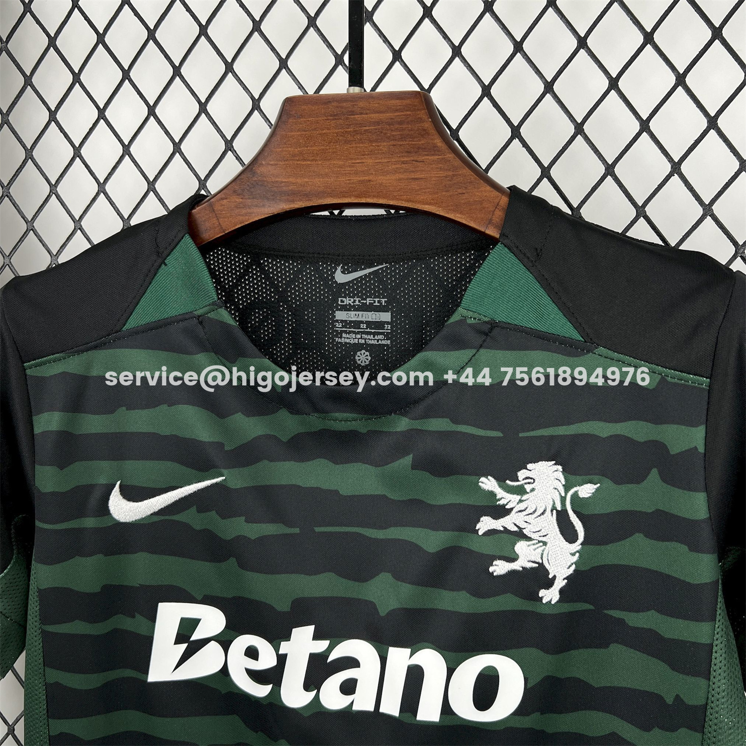Higojerseys-Sporting CP 25-26 Goalkeeper Green And Black Kids Kit