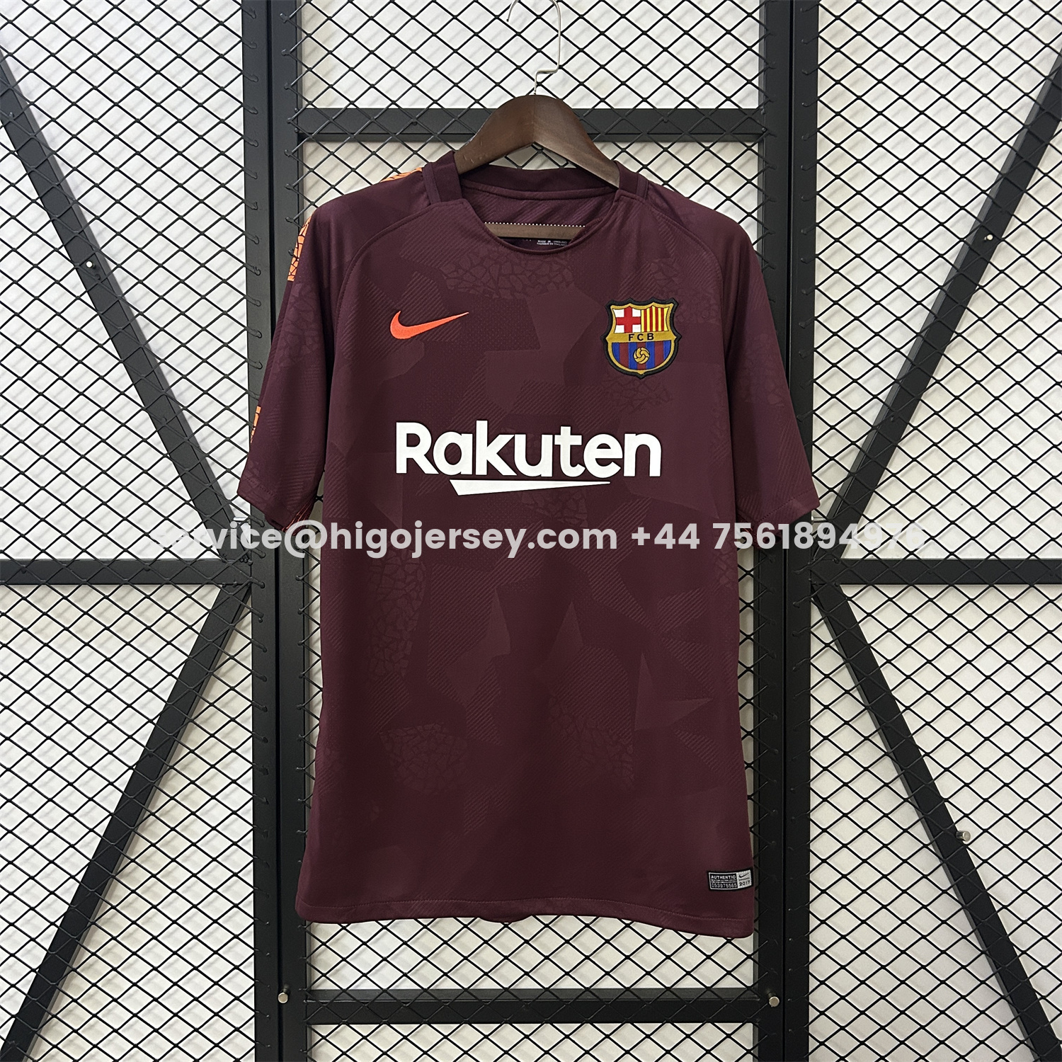 Higojerseys-Retro Barcelona 17-18 Third Jersey