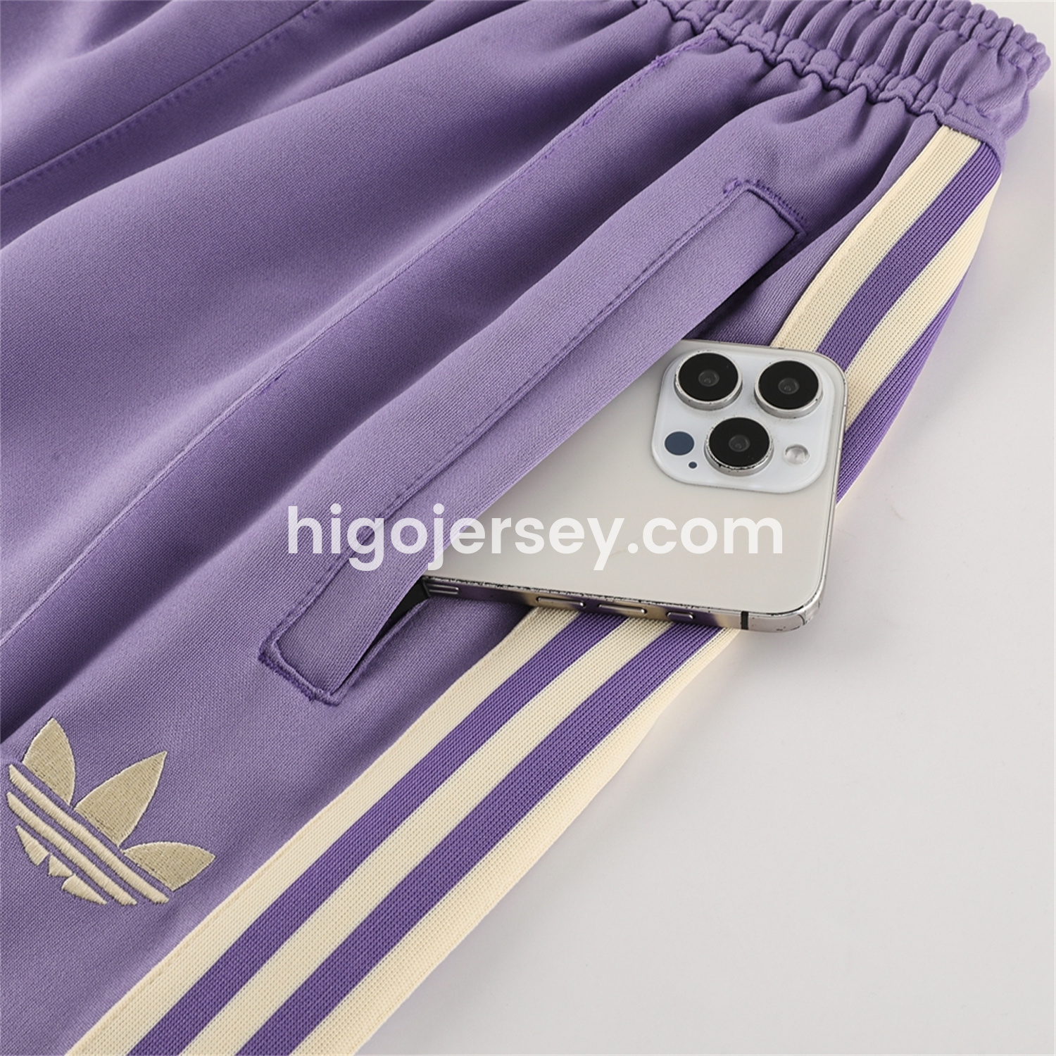 Higojerseys-Real Madrid 24-25 Throwback Jacket Training Tracksuit - Off-white Jackets & Purple Pants