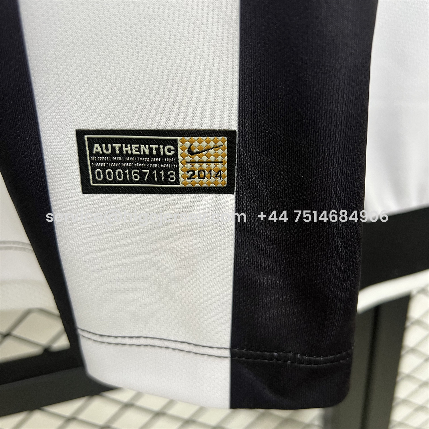 Higojerseys-Retro Juventus 2014-15 Home Long Sleeves Jersey