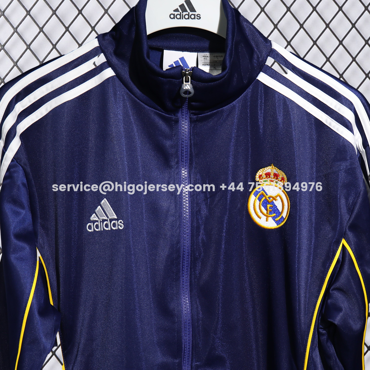 Higojerseys-Real Madrid 25-26 Pure Color Yellow Lines Training Set - Dark Blue Top and Dark Blue Pants