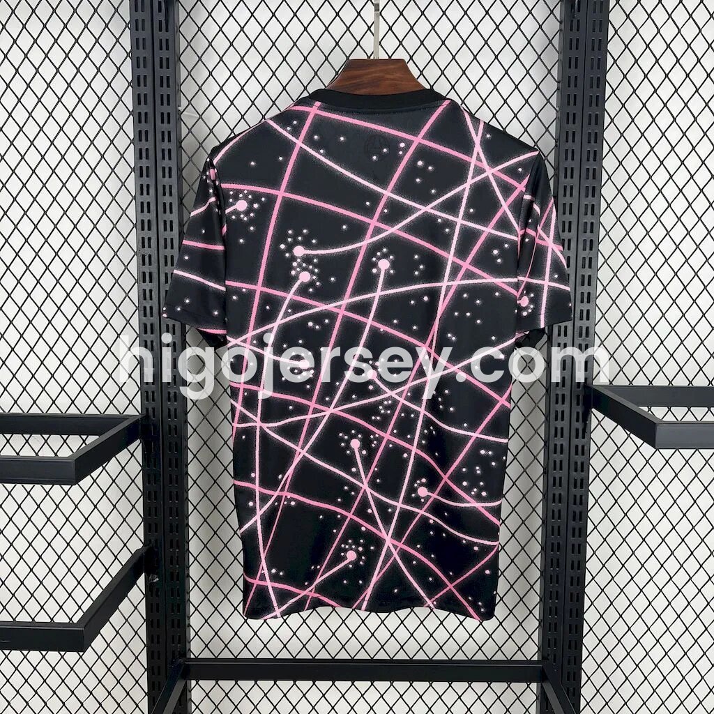Higojerseys-Paris Saint-Germain PSG 25-26 Pink Lines Black Pre-Match Training Jersey - Fans Version