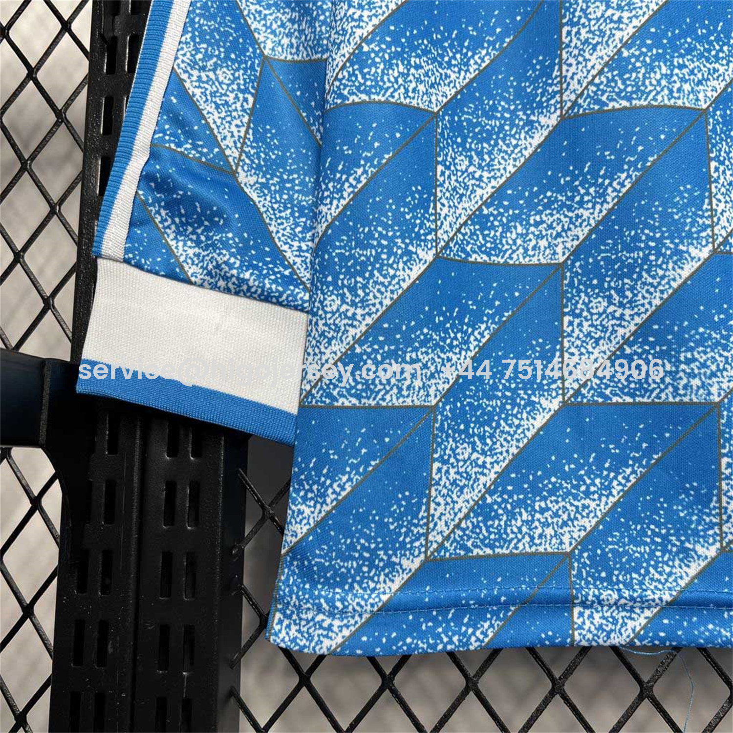 Higojerseys-Retro East Germany 1988 Away Long Sleeves Jersey