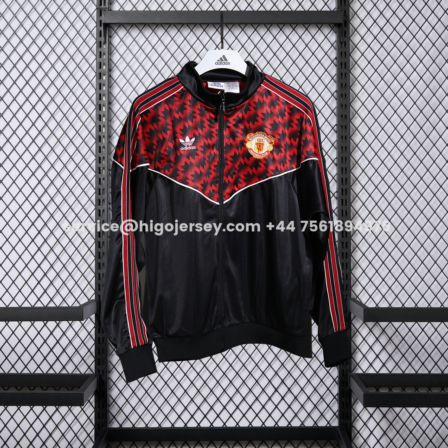 Higojerseys-Manchester United 25-26 Training Set - Red Black Top and Black Pants