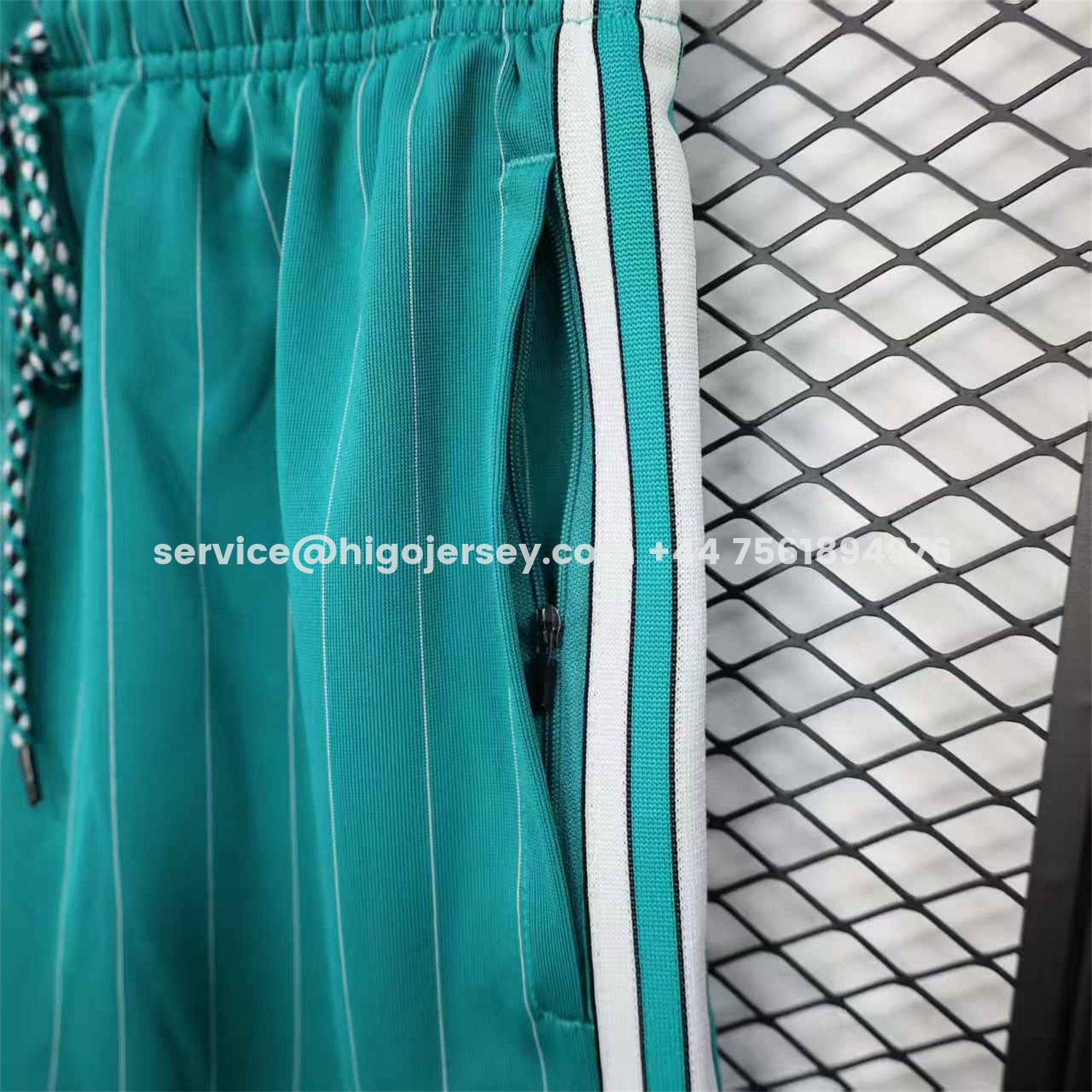 Higojerseys-Liver.pool 25-26 Trefoil Cyan Travel Shorts - Player Version