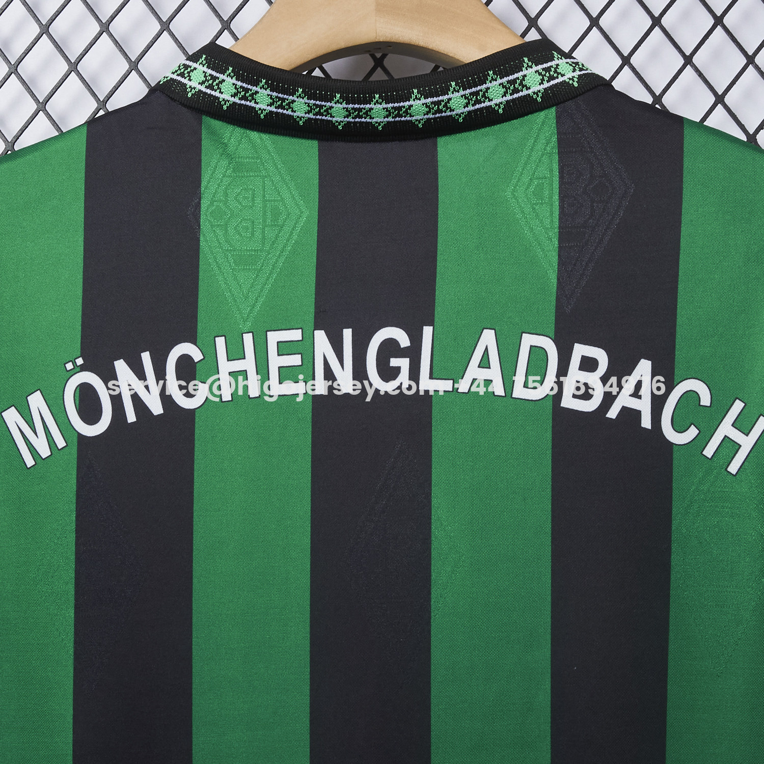 Higojerseys-Retro Borussia Mönchengladbach 1995-96 Away Jersey