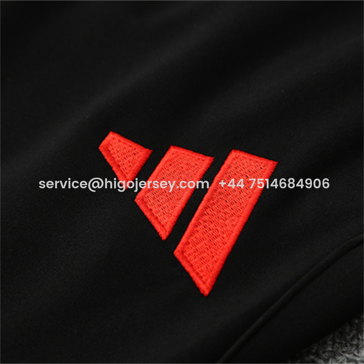 Higojerseys-Liver.pool 25-26 Kids Long Sleeve Training Set - White Top & Black Pants