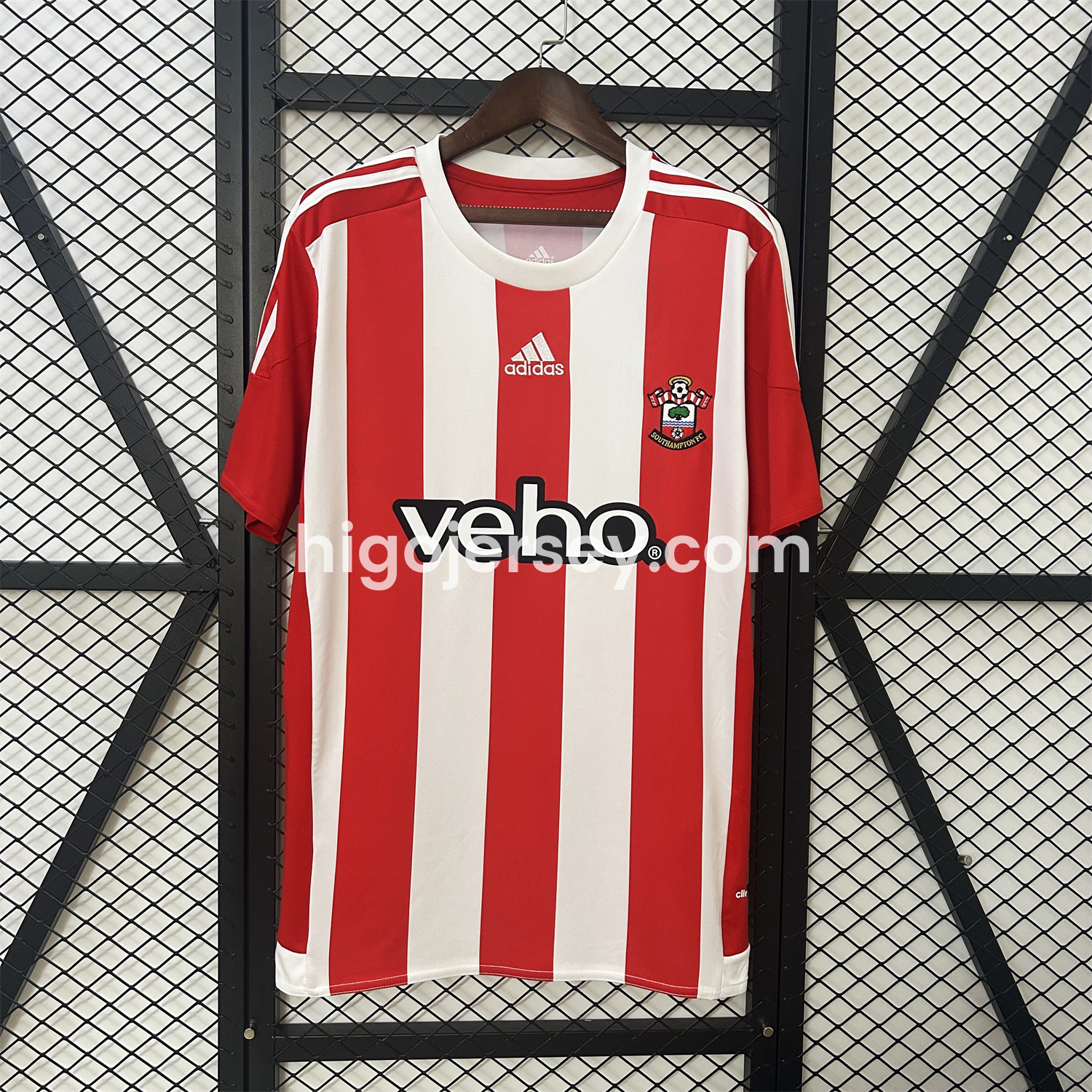 Higojerseys-Retro Southampton 2015-16 Home Jersey