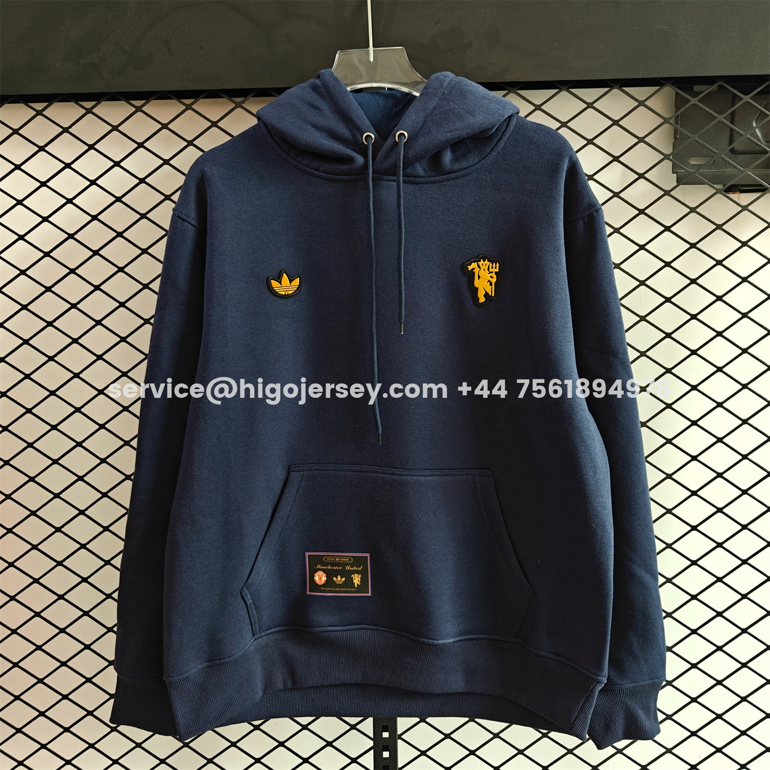 Higojerseys-Manchester United 25-26 Originals Terrace Icon Unisex Pullover Hoodie with Yellow Logo