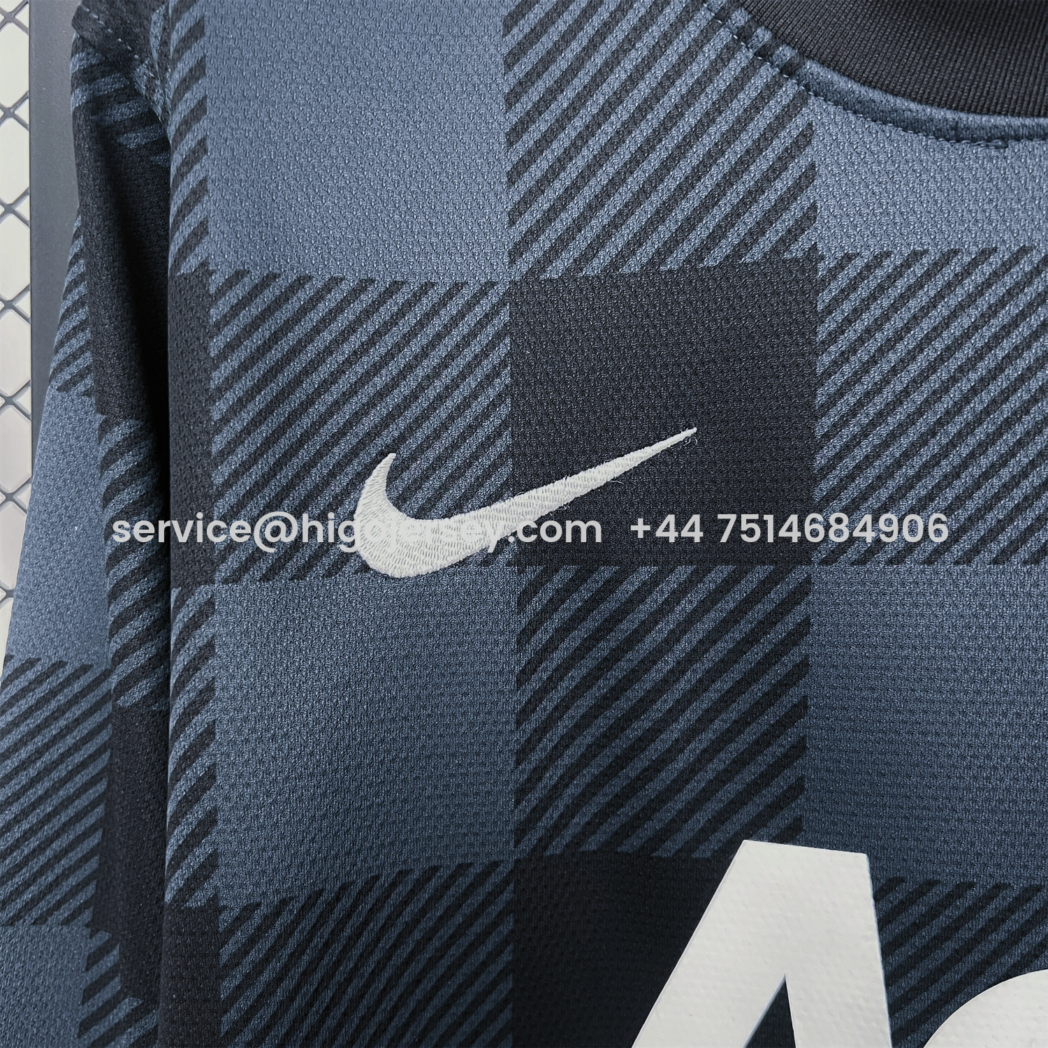 Higojerseys-Retro Manchester United 13-14 Away Long Sleeves Jersey