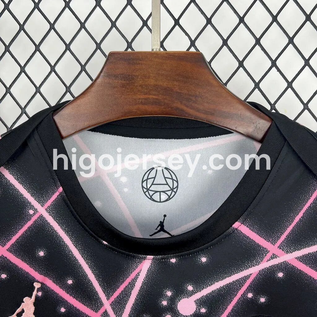 Higojerseys-Paris Saint-Germain PSG 25-26 Pink Lines Black Pre-Match Training Jersey - Fans Version