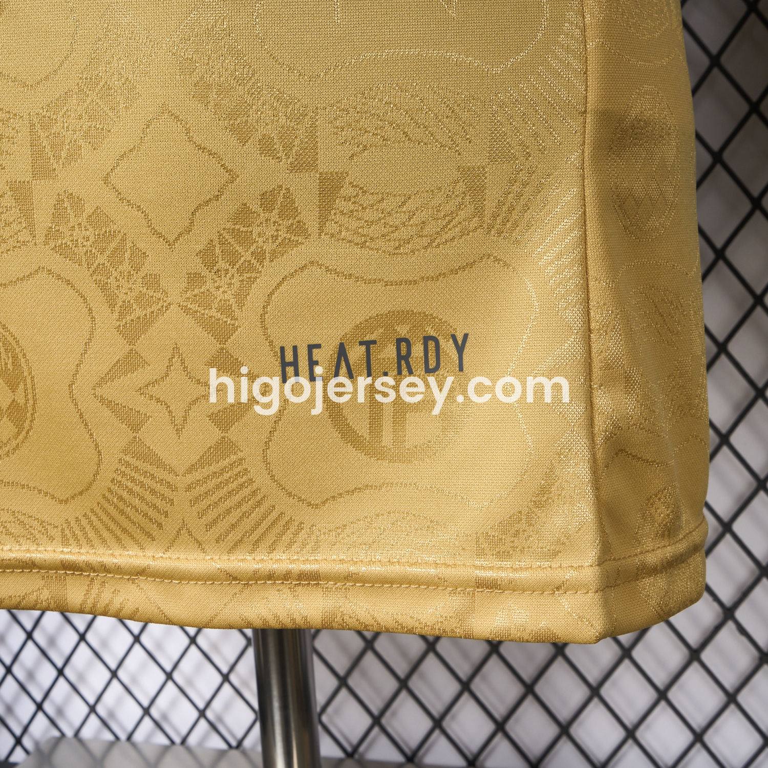 Higojerseys-Bayern Munich 2025 Golden 125th Anniversary Jersey - Player Version