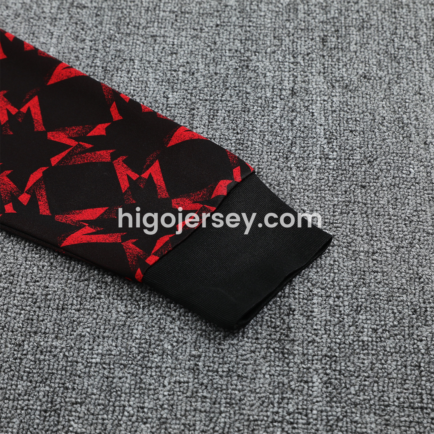 Higojerseys-Manchester United 24-25 Pre-Match Home Traning Hoodie Set - Red Top and Black Pants