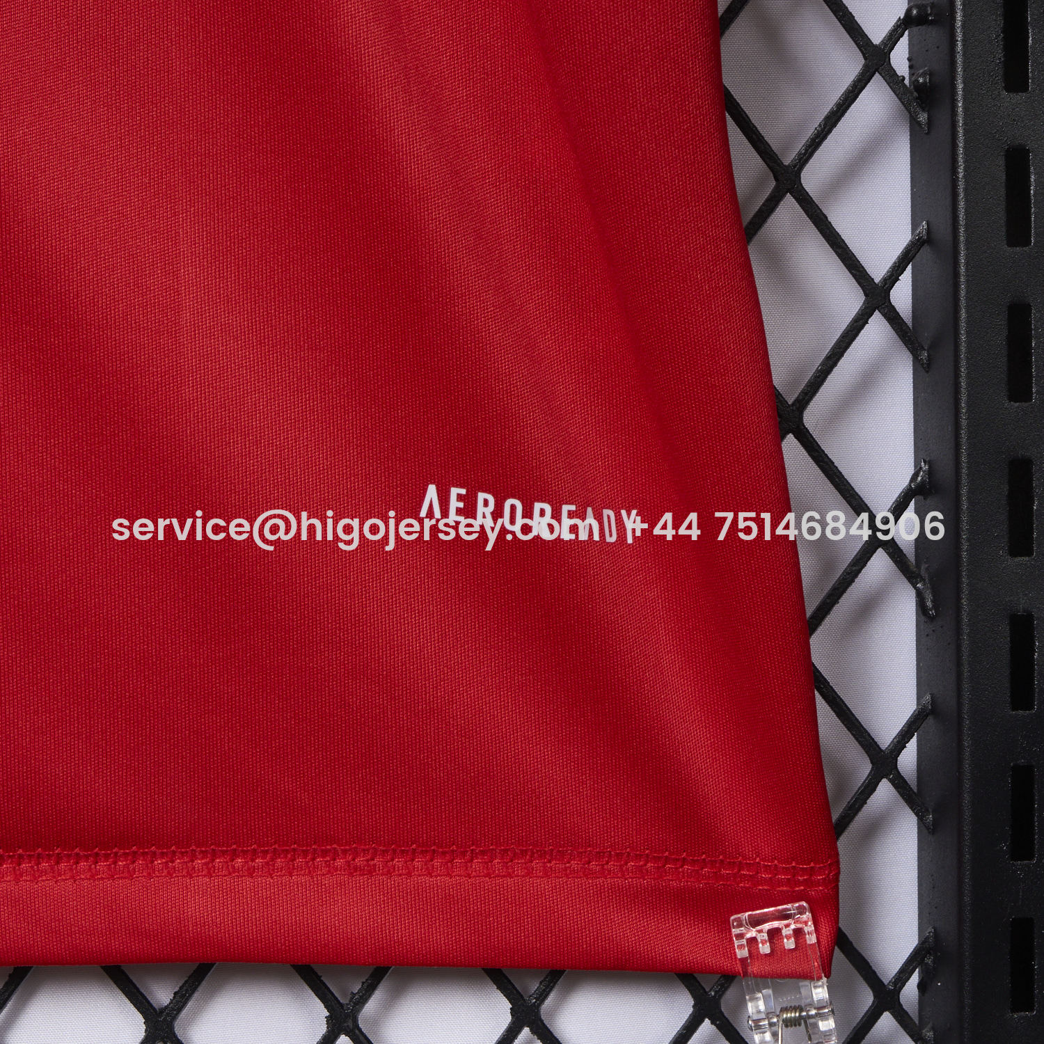 Higojerseys-Bayern Munich 25-26 Red Trefoil Goalkeeper Jersey - Fans Version